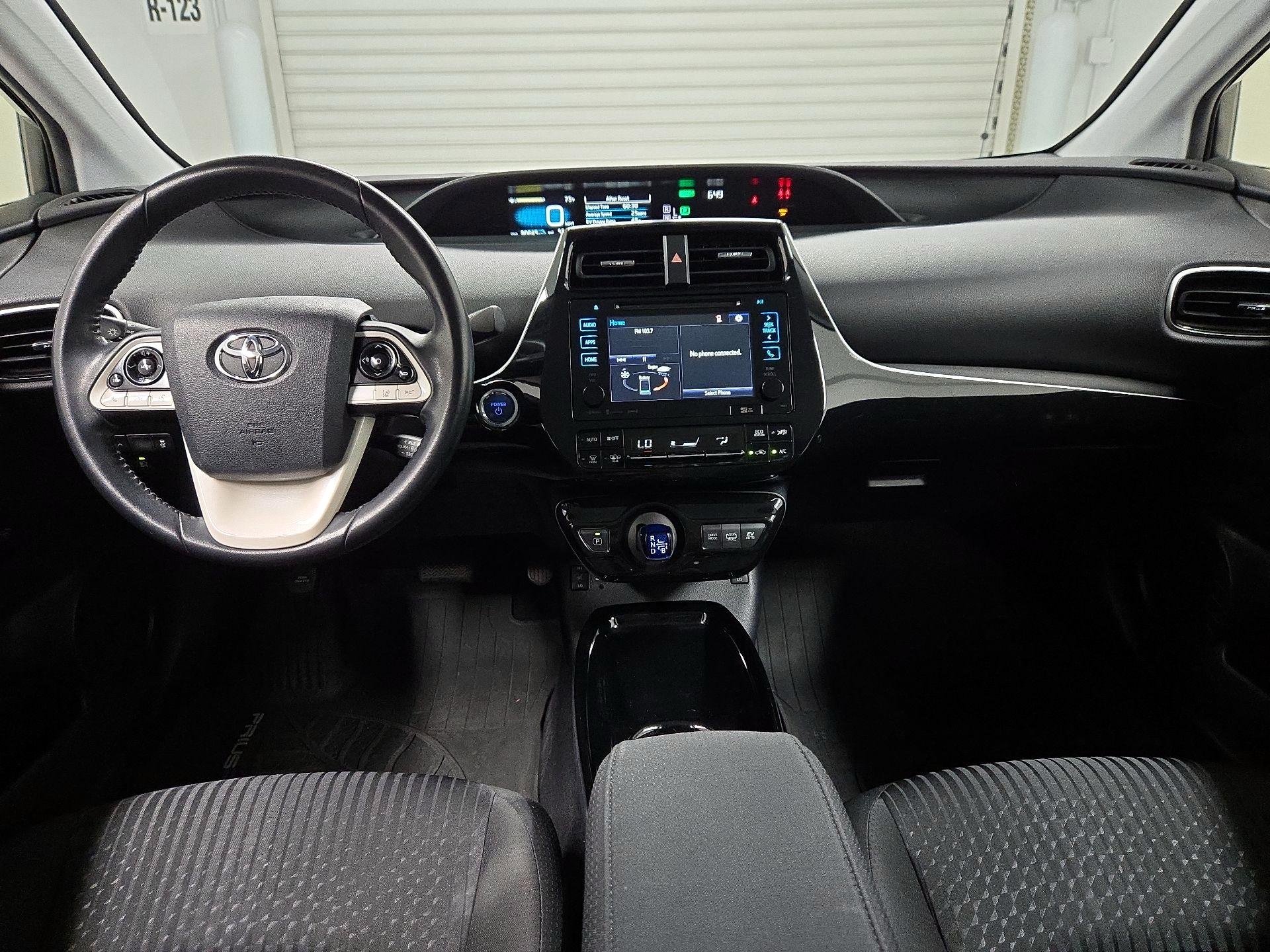 Thumbnail: 2018 Toyota Prius Prime - 9