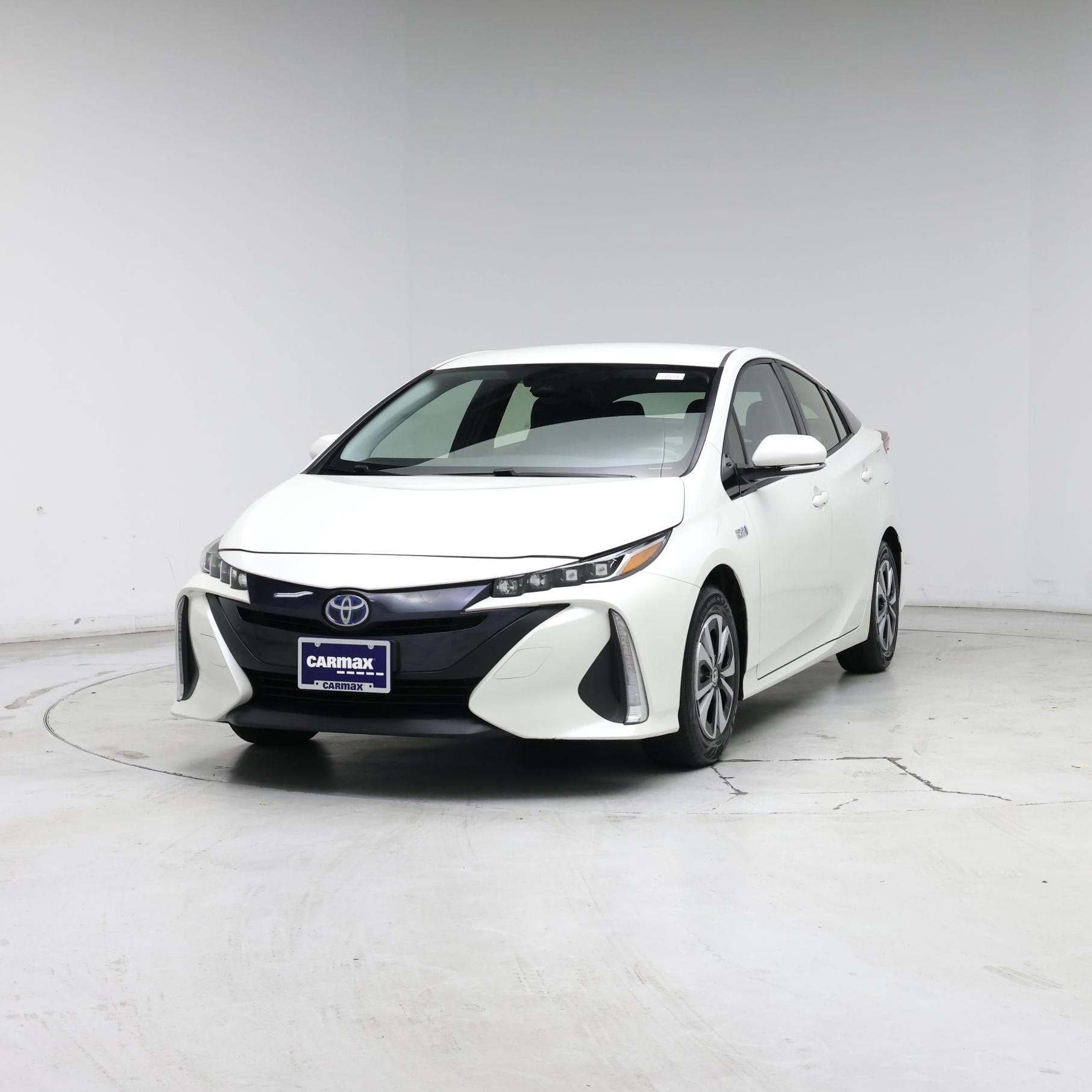 Thumbnail: 2018 Toyota Prius Prime - 4