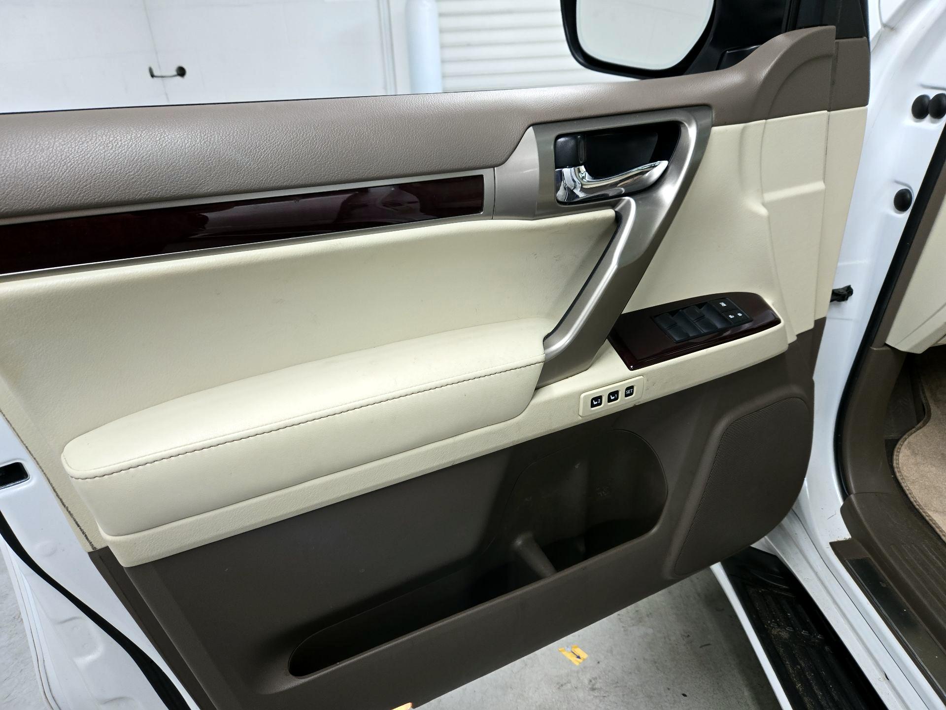 Thumbnail: 2019 Lexus GX - 12