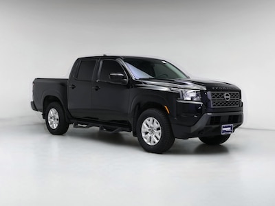 Black 2022 Nissan Frontier SV