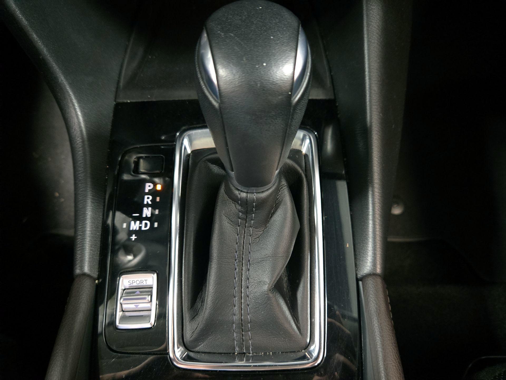 Thumbnail: 2017 Mazda Mazda3 - 18