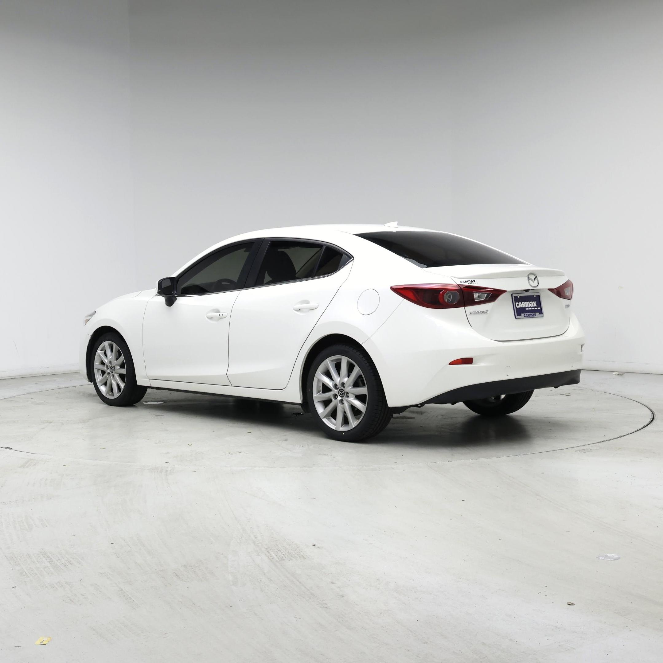 Thumbnail: 2017 Mazda Mazda3 - 2