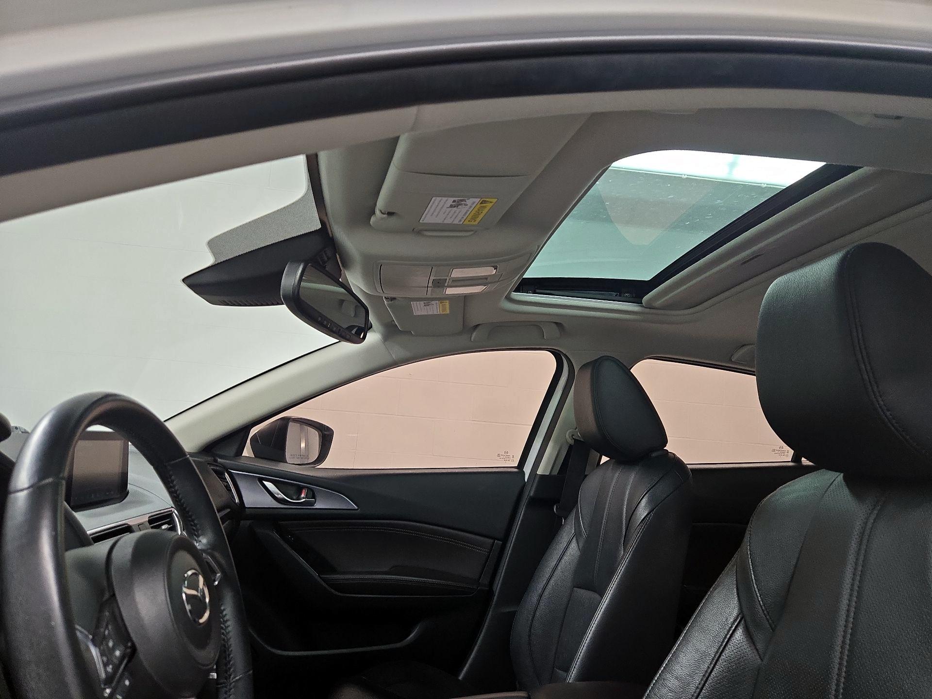 Thumbnail: 2017 Mazda Mazda3 - 20