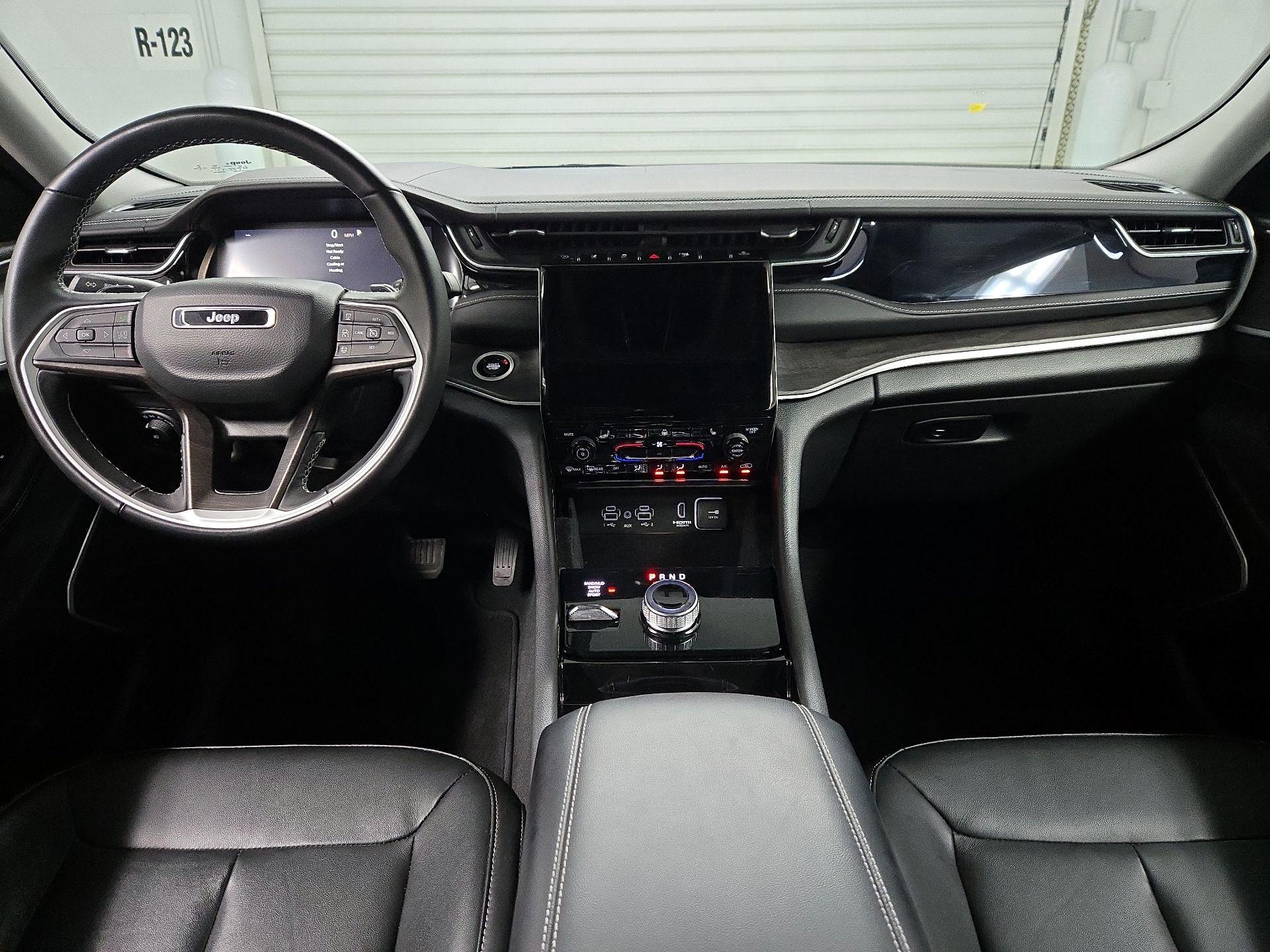 Thumbnail: 2022 Jeep Grand Cherokee L - 9