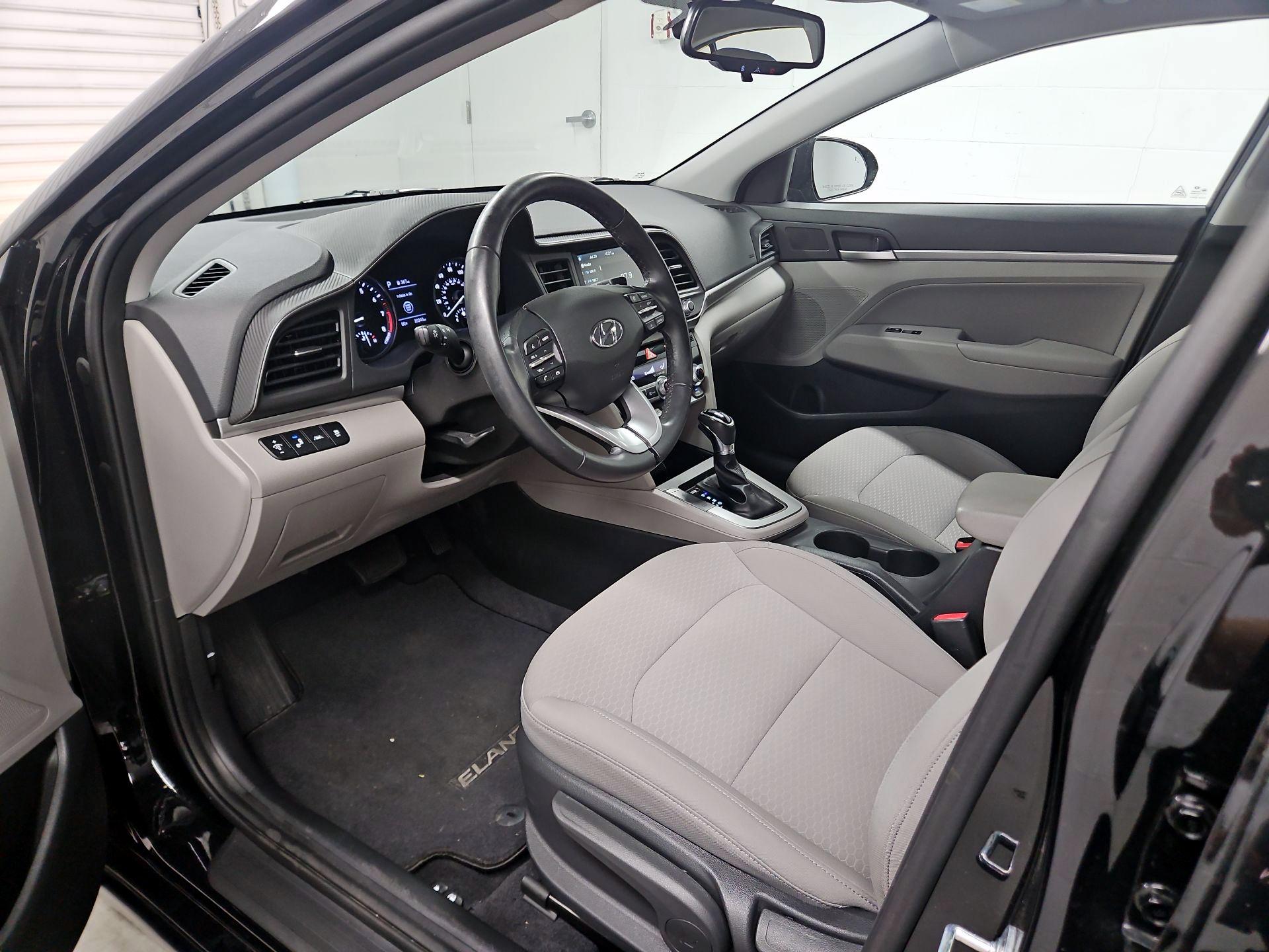 Thumbnail: 2020 Hyundai Elantra - 11