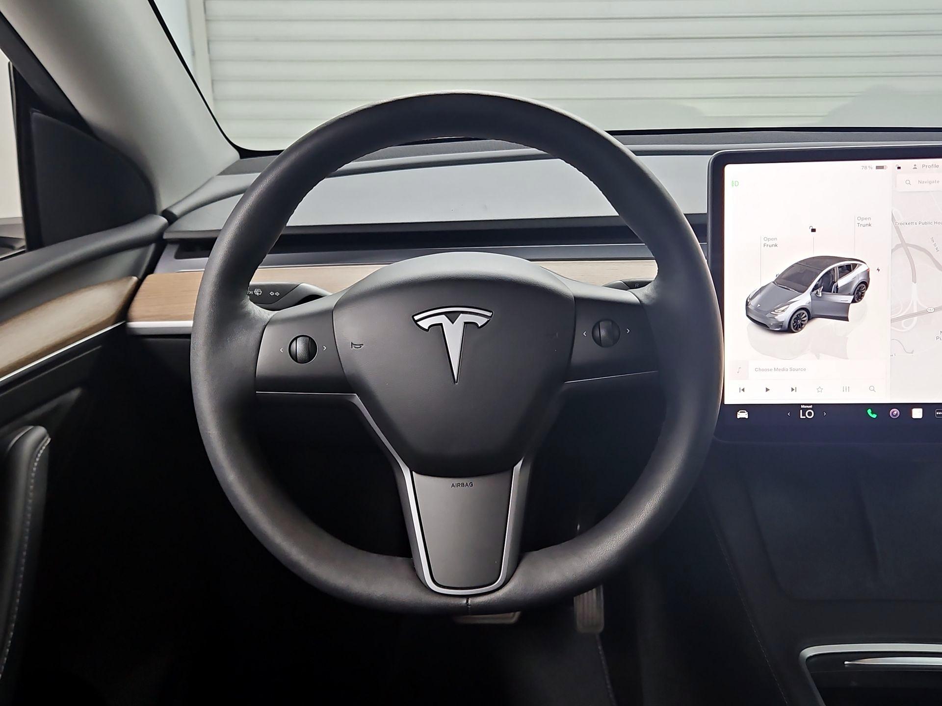 Thumbnail: 2023 Tesla Model Y - 10