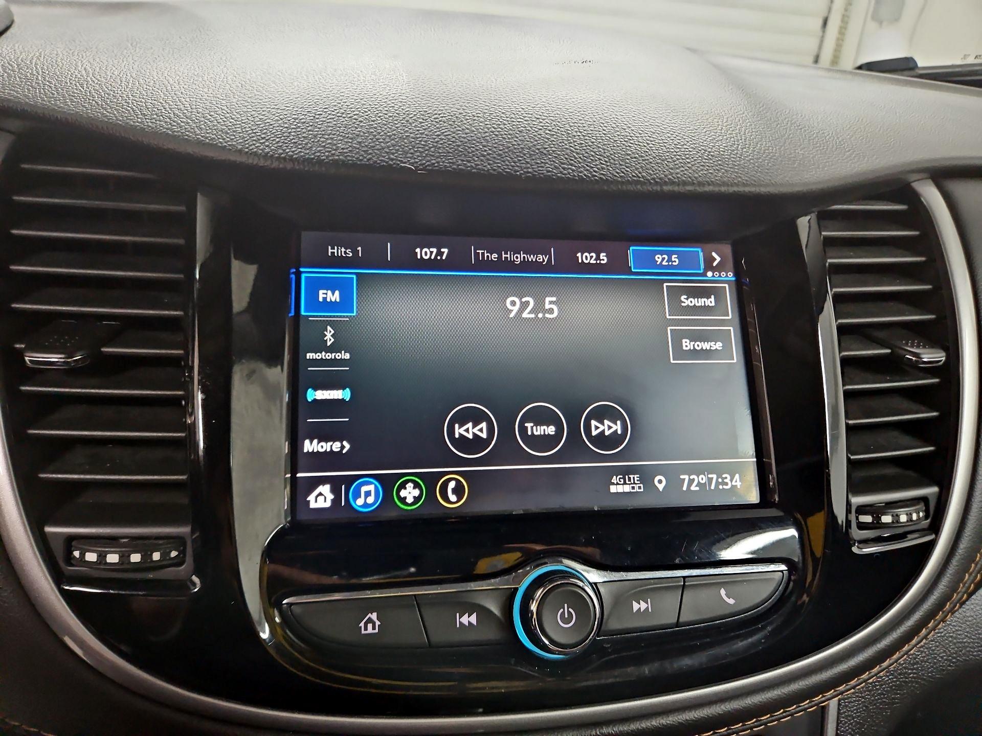 Thumbnail: 2021 Chevrolet Trax - 15