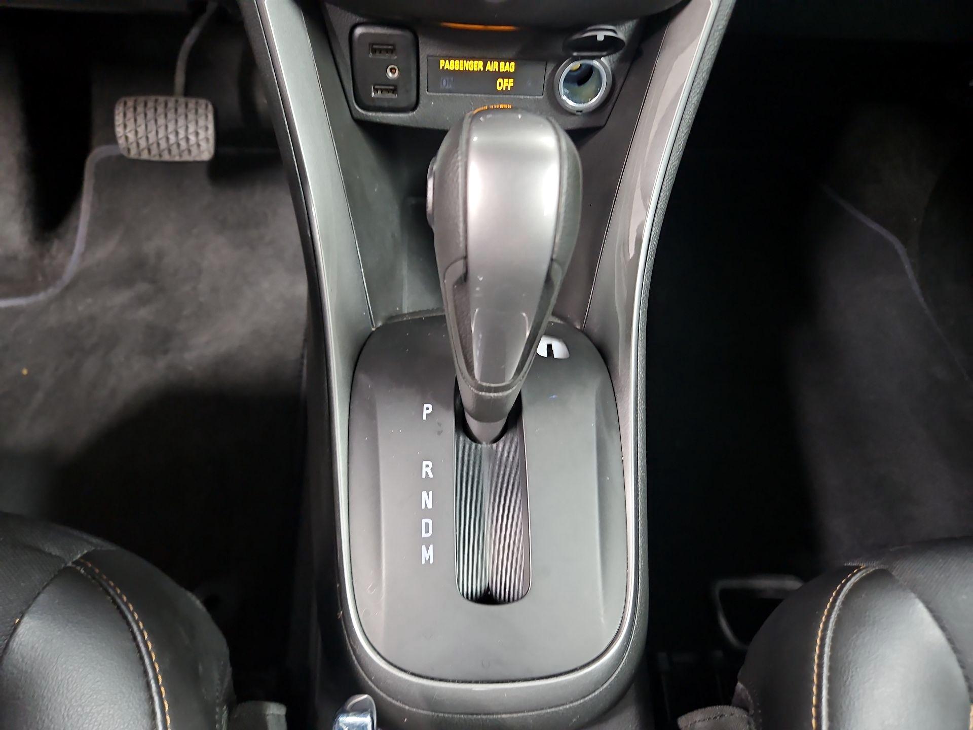 Thumbnail: 2021 Chevrolet Trax - 17