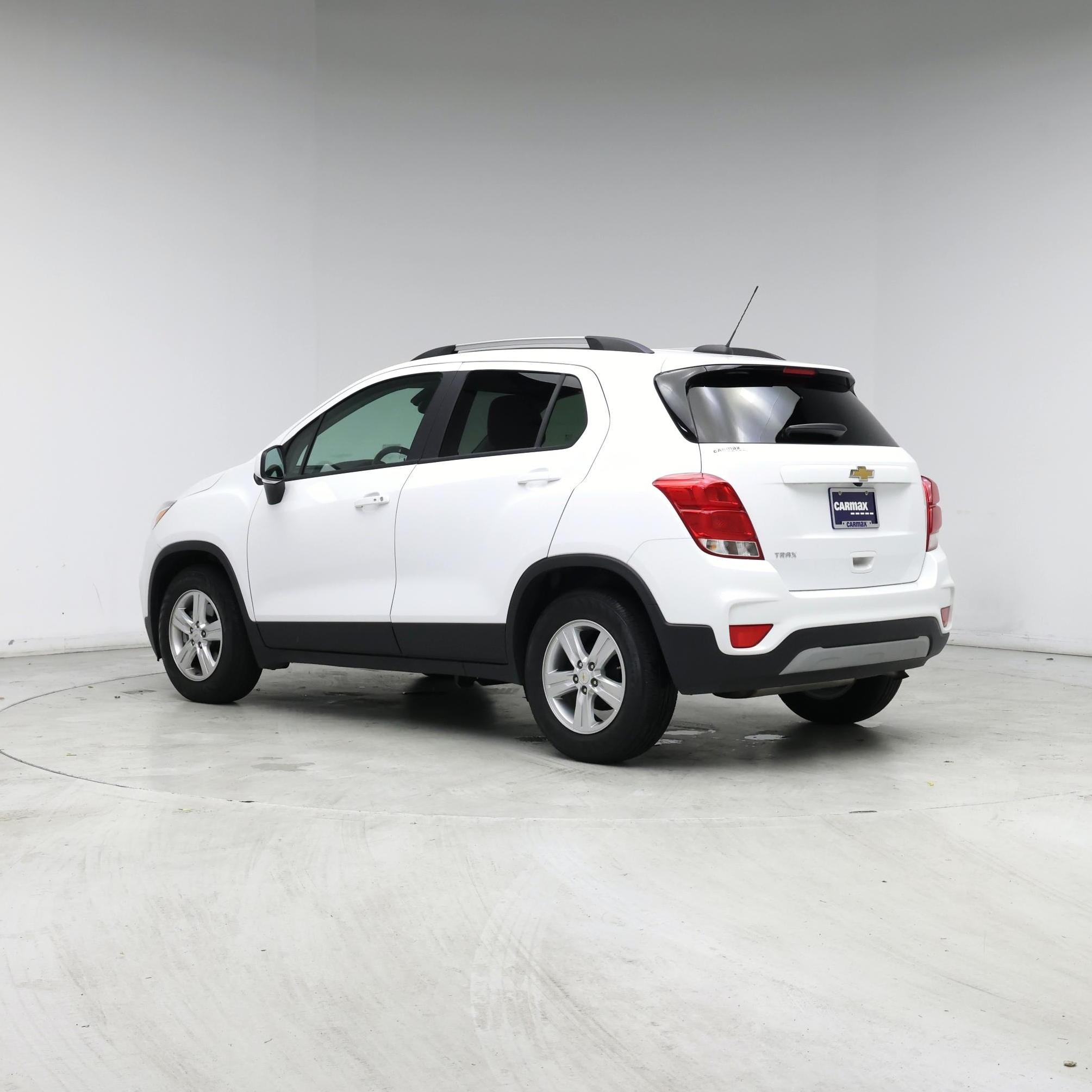 Thumbnail: 2021 Chevrolet Trax - 2