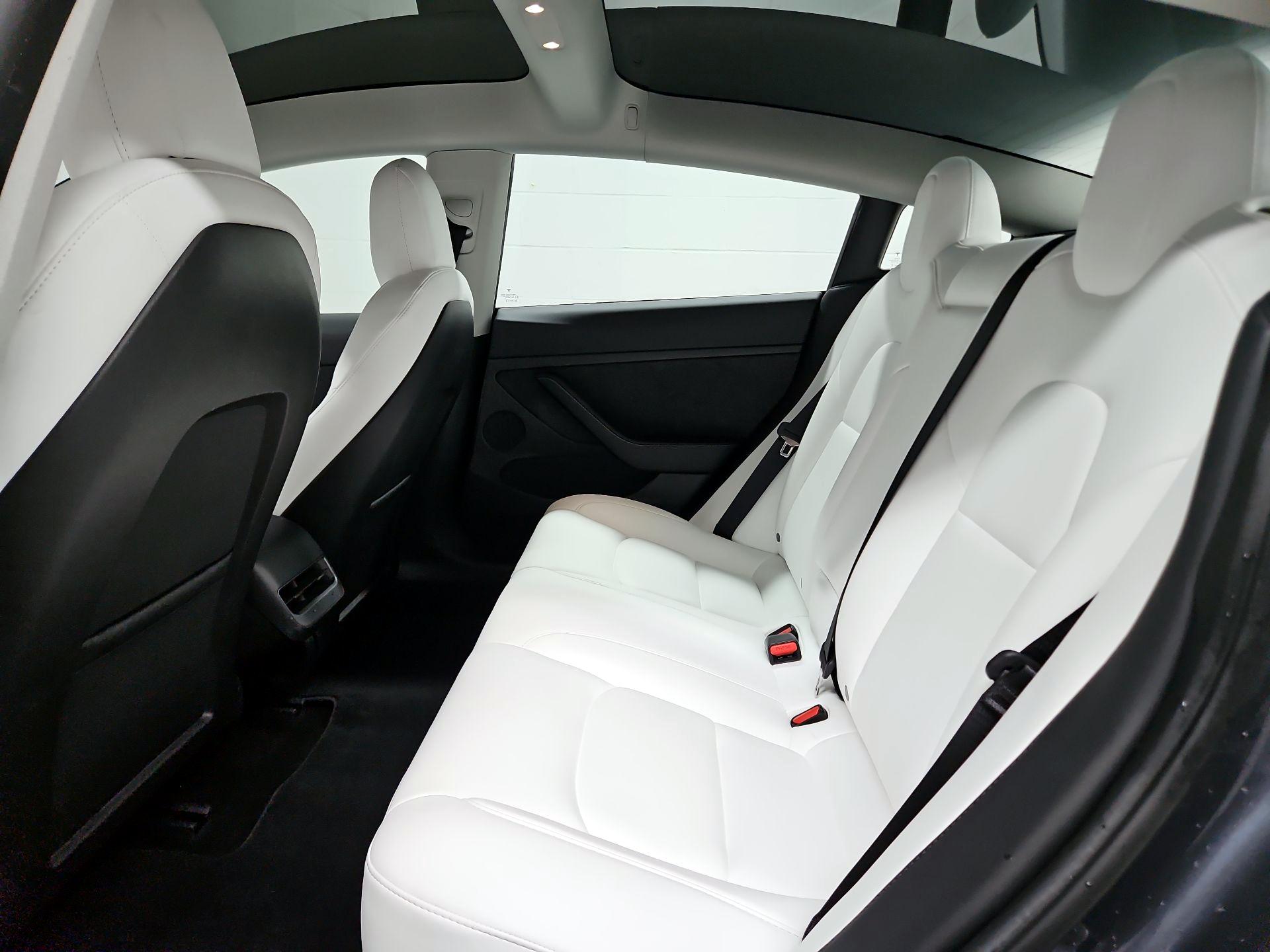 Thumbnail: 2022 Tesla Model 3 - 20