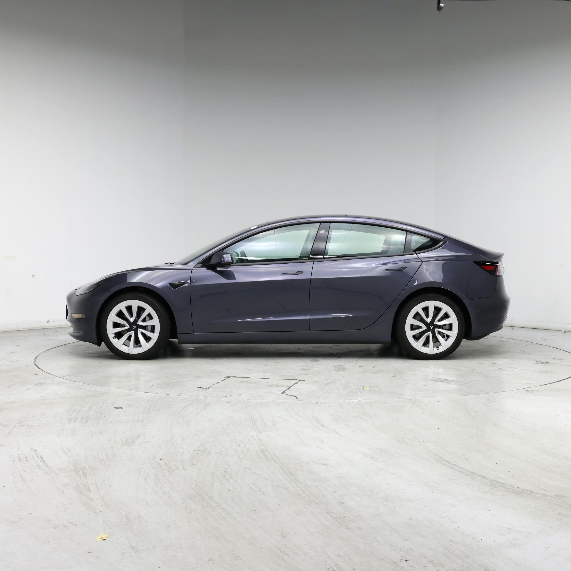 Thumbnail: 2022 Tesla Model 3 - 3
