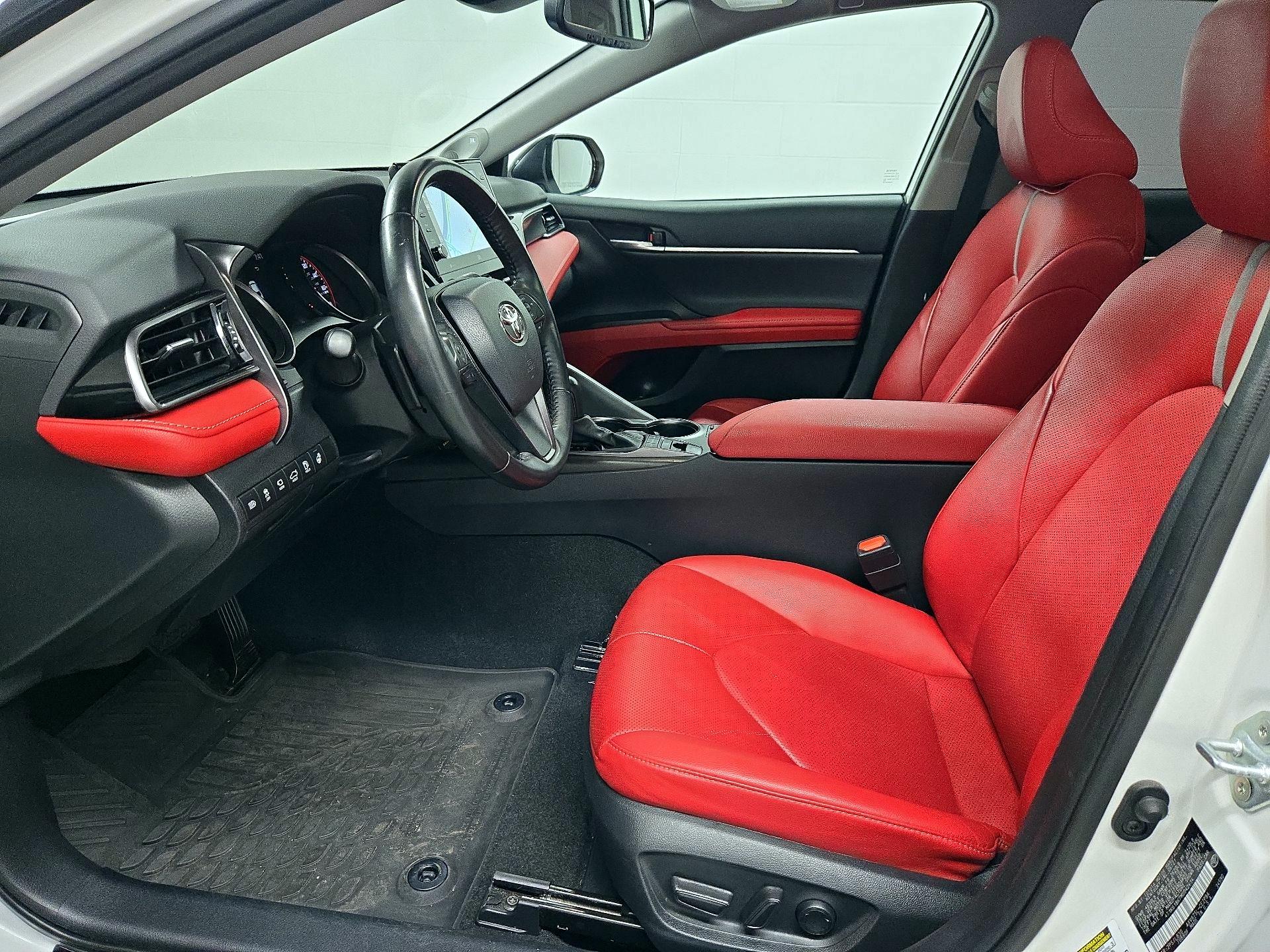 Thumbnail: 2021 Toyota Camry - 11