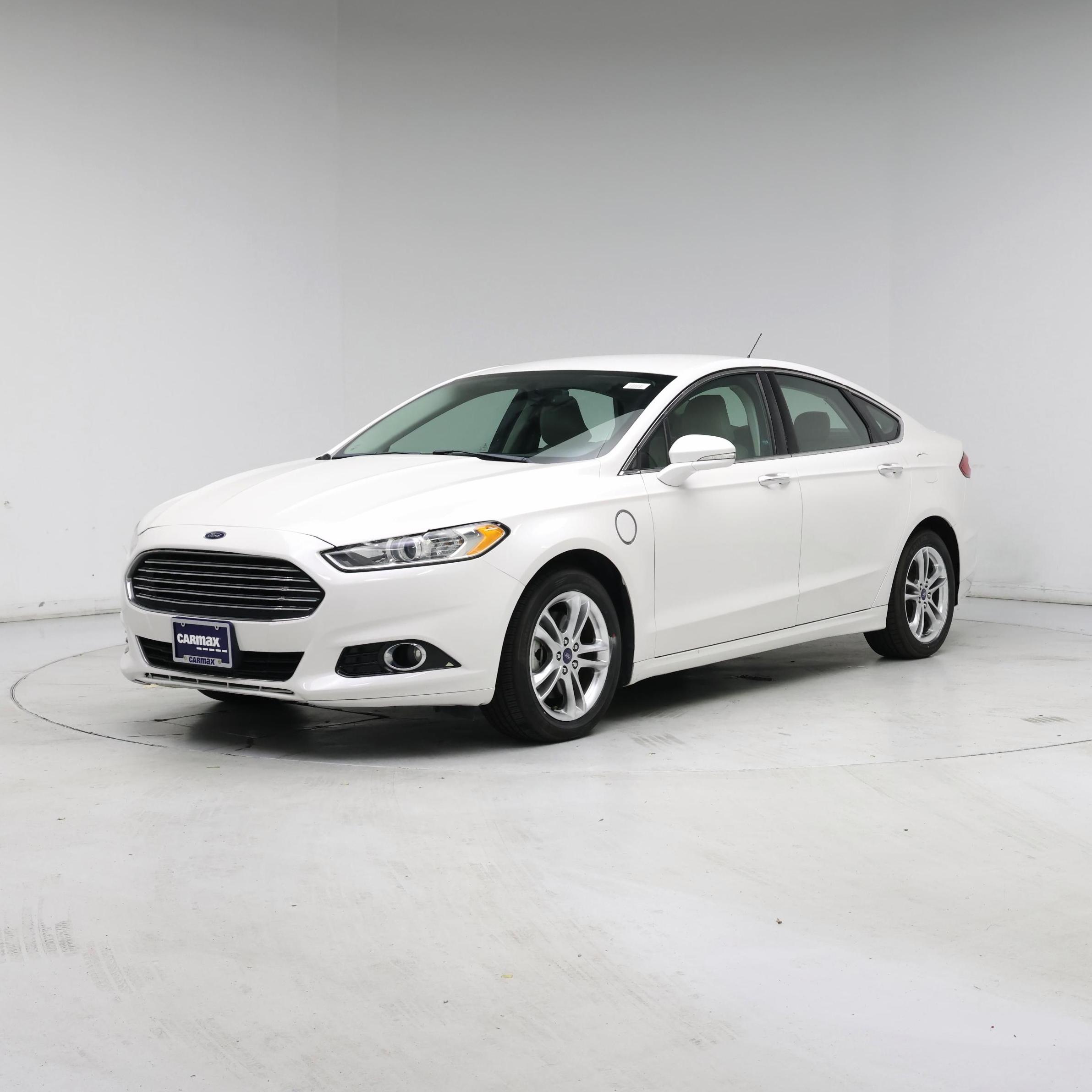 Thumbnail: 2016 Ford Fusion - 4