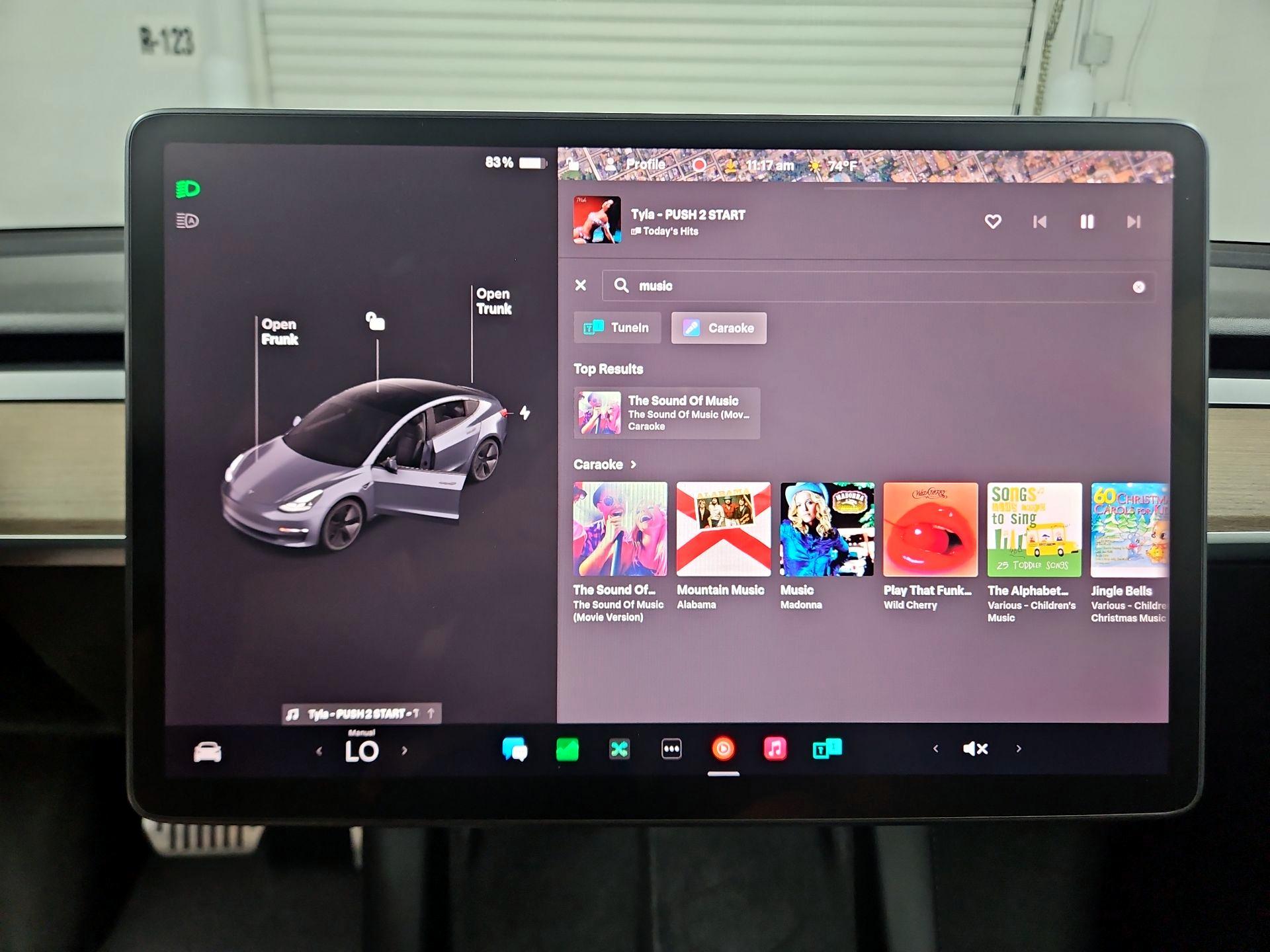 Thumbnail: 2022 Tesla Model 3 - 15