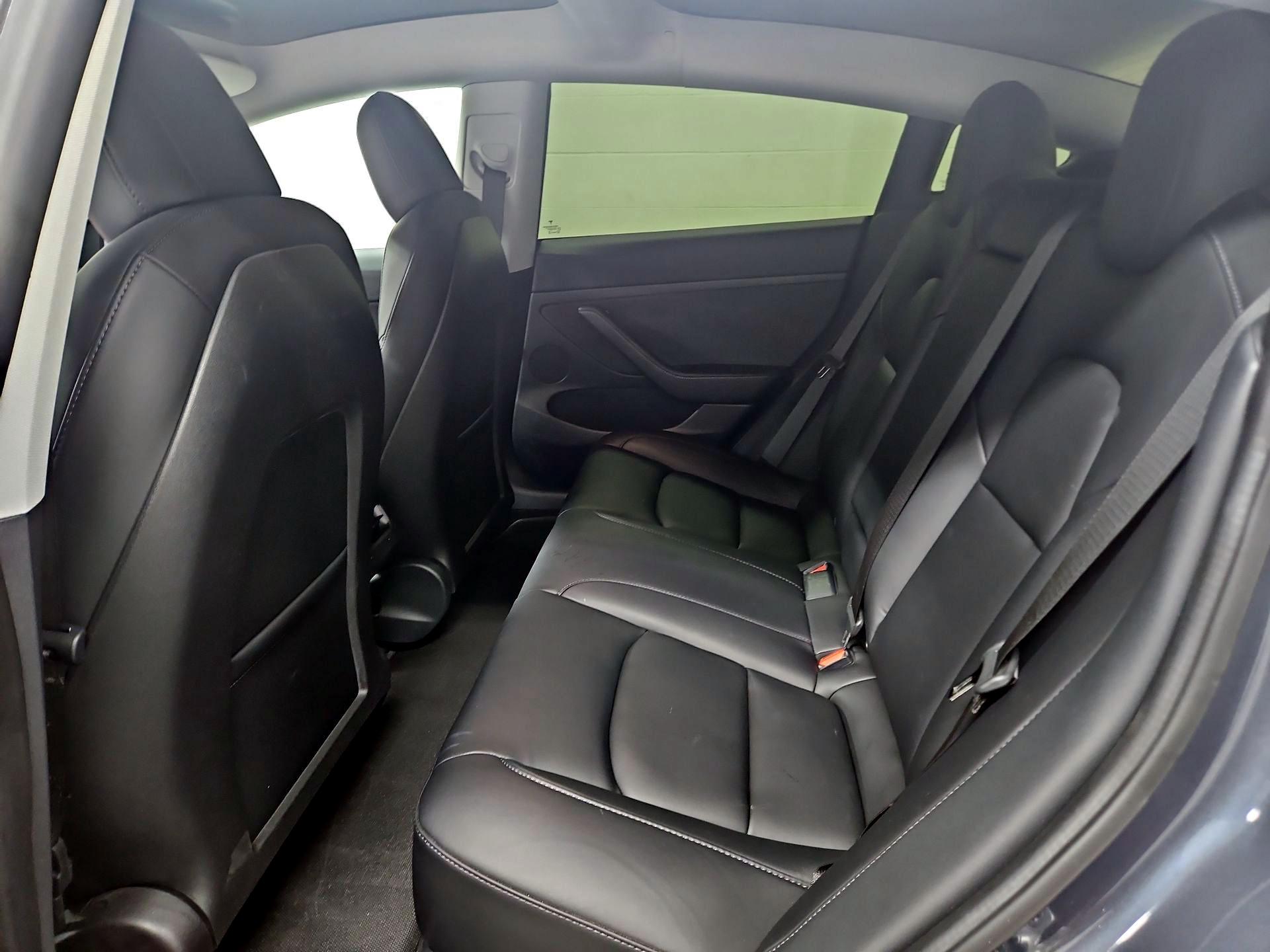 Thumbnail: 2022 Tesla Model 3 - 20