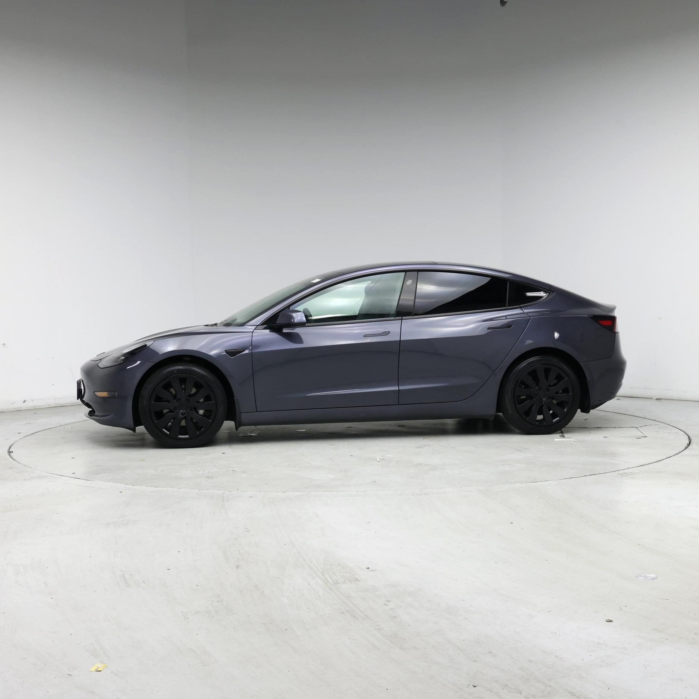 Thumbnail: 2022 Tesla Model 3 - 3