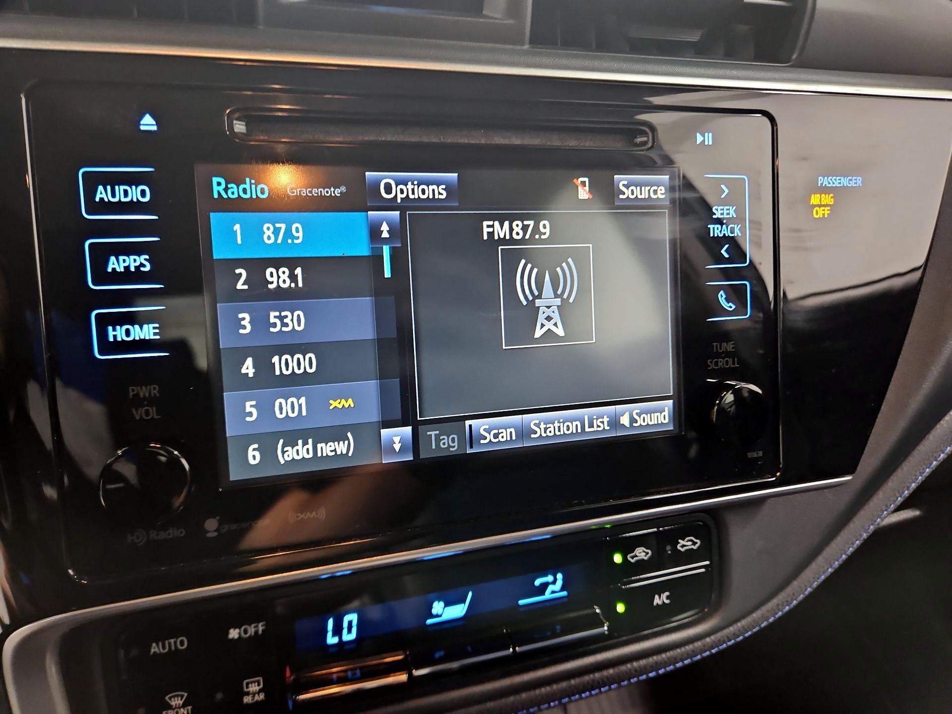 Thumbnail: 2018 Toyota Corolla - 15