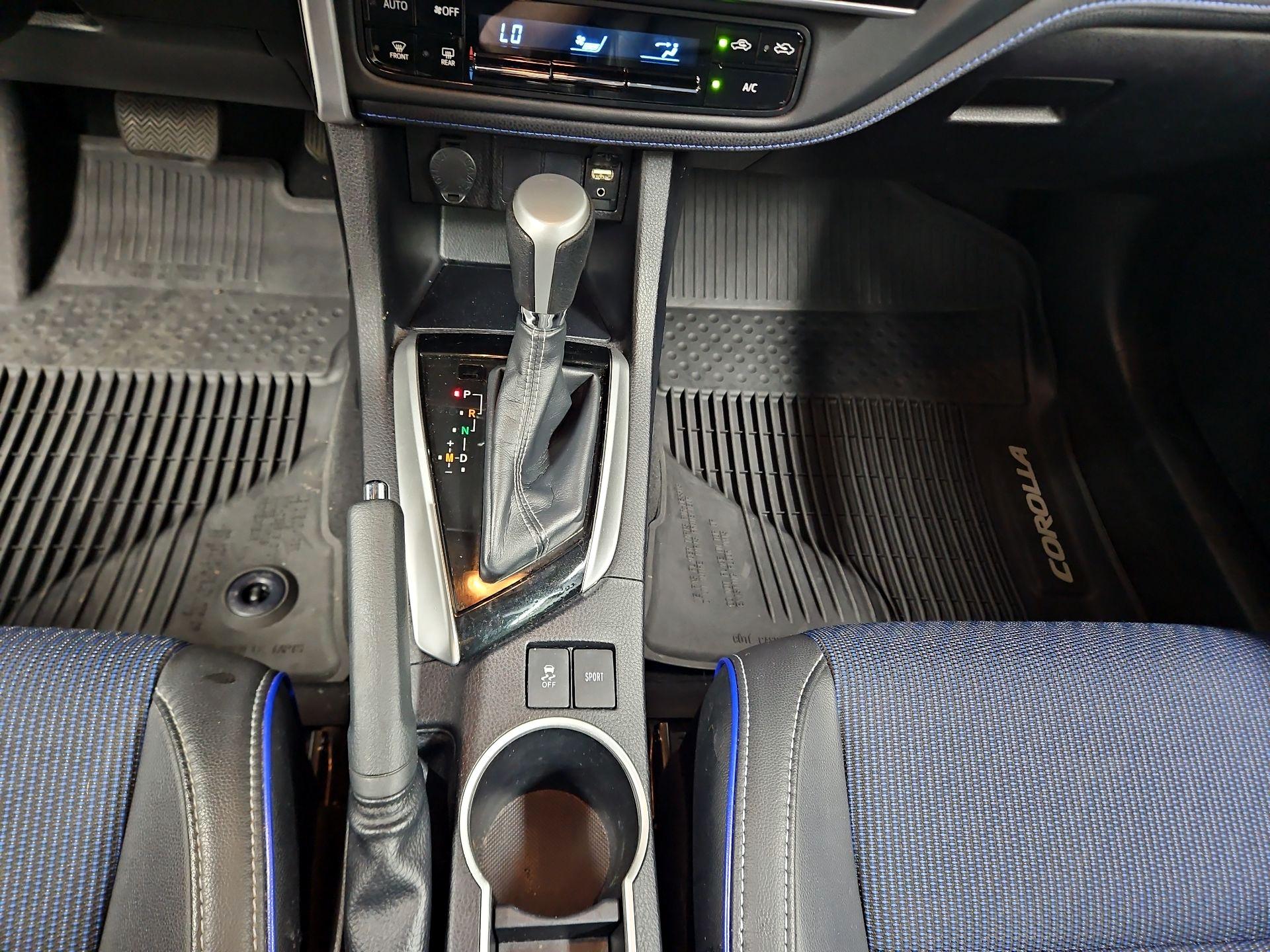 Thumbnail: 2018 Toyota Corolla - 17