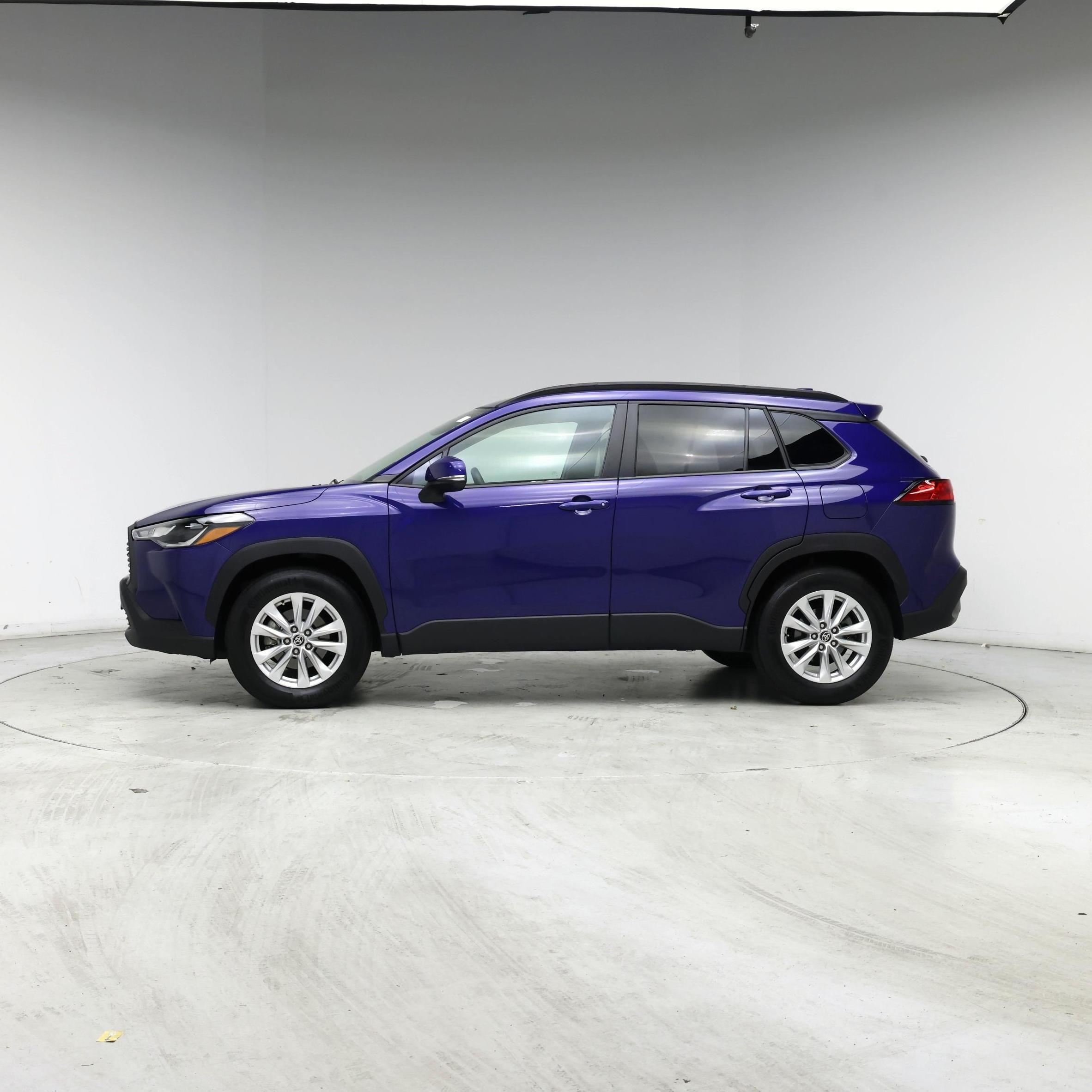 Thumbnail: 2022 Toyota Corolla Cross - 3
