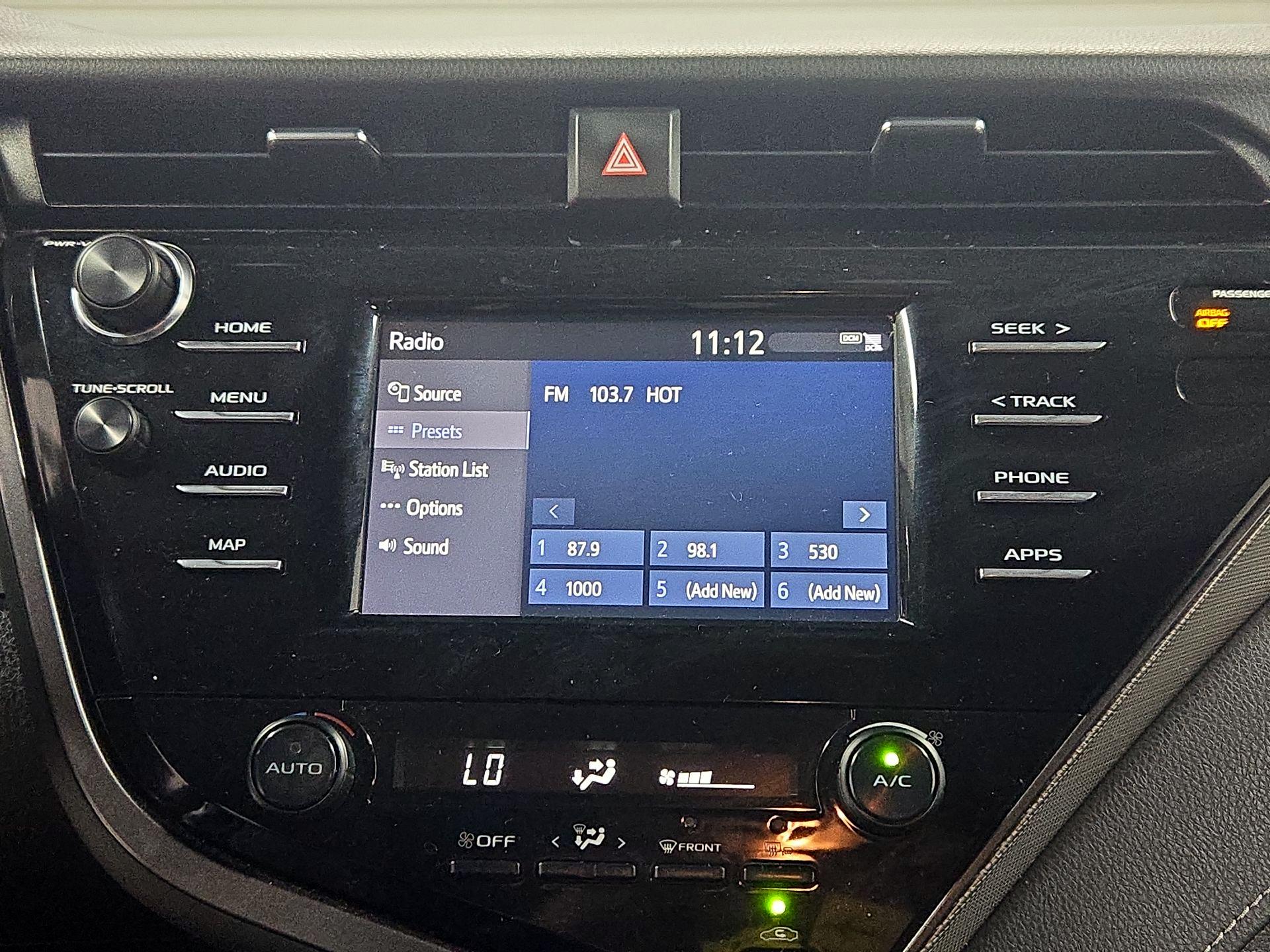 Thumbnail: 2019 Toyota Camry - 15