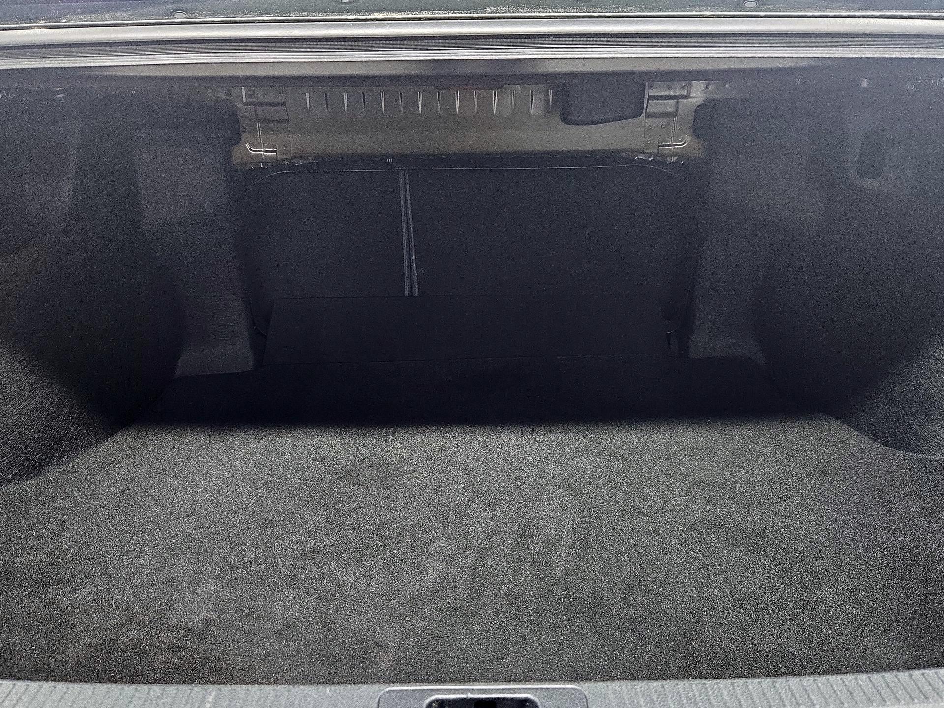 Thumbnail: 2019 Toyota Camry - 20
