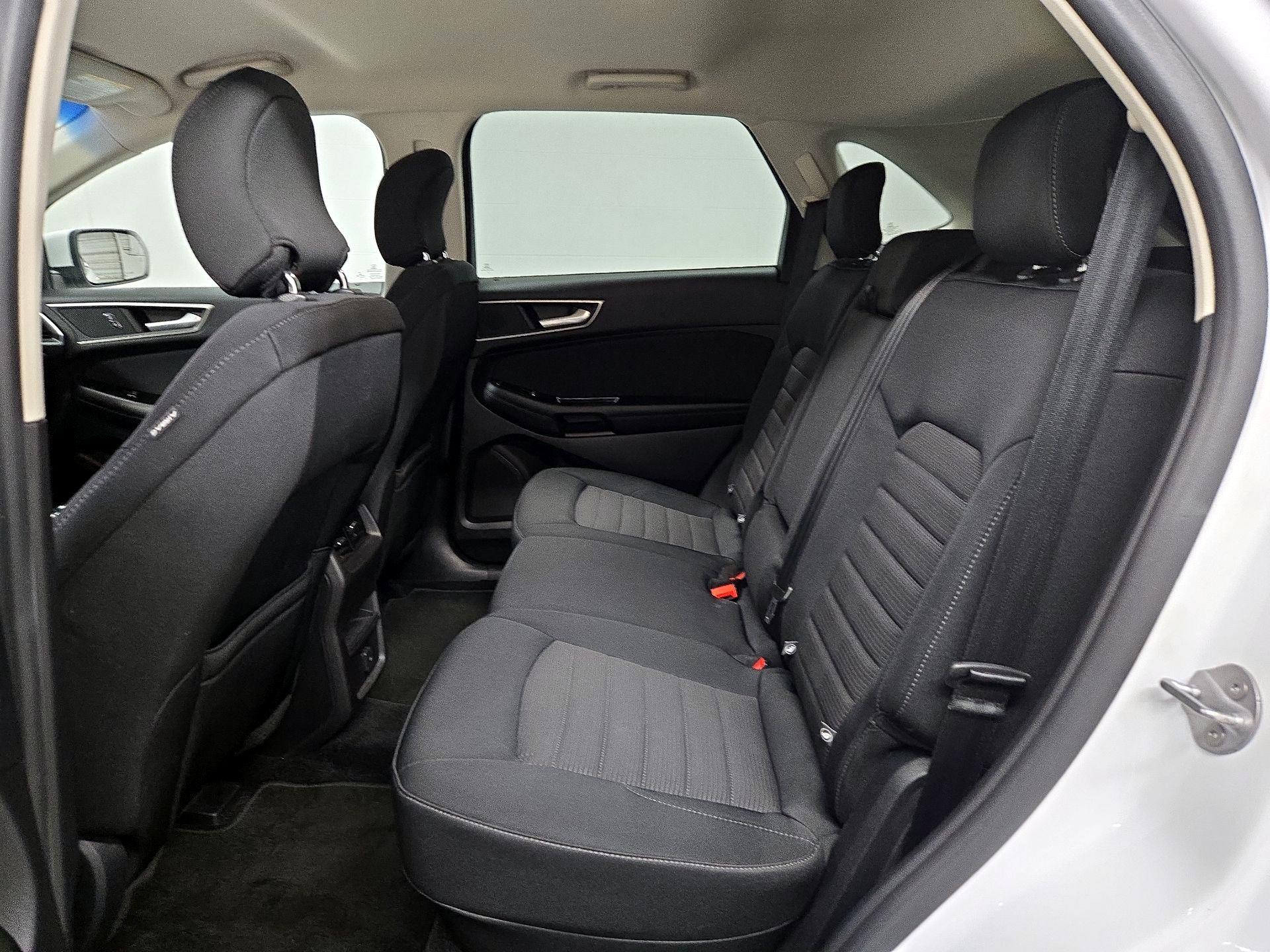 Thumbnail: 2017 Ford Edge - 19