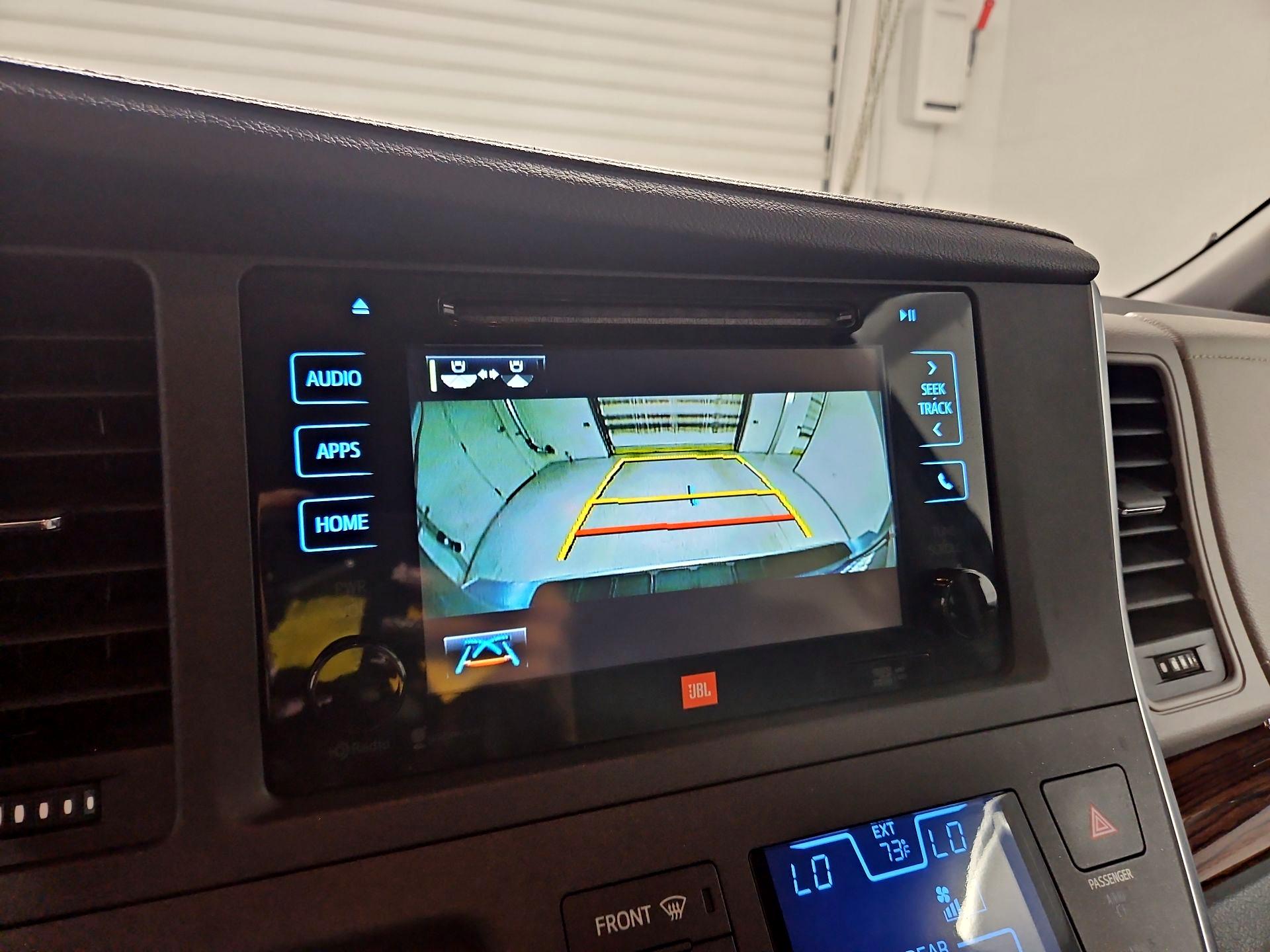 Thumbnail: 2015 Toyota Sienna - 14