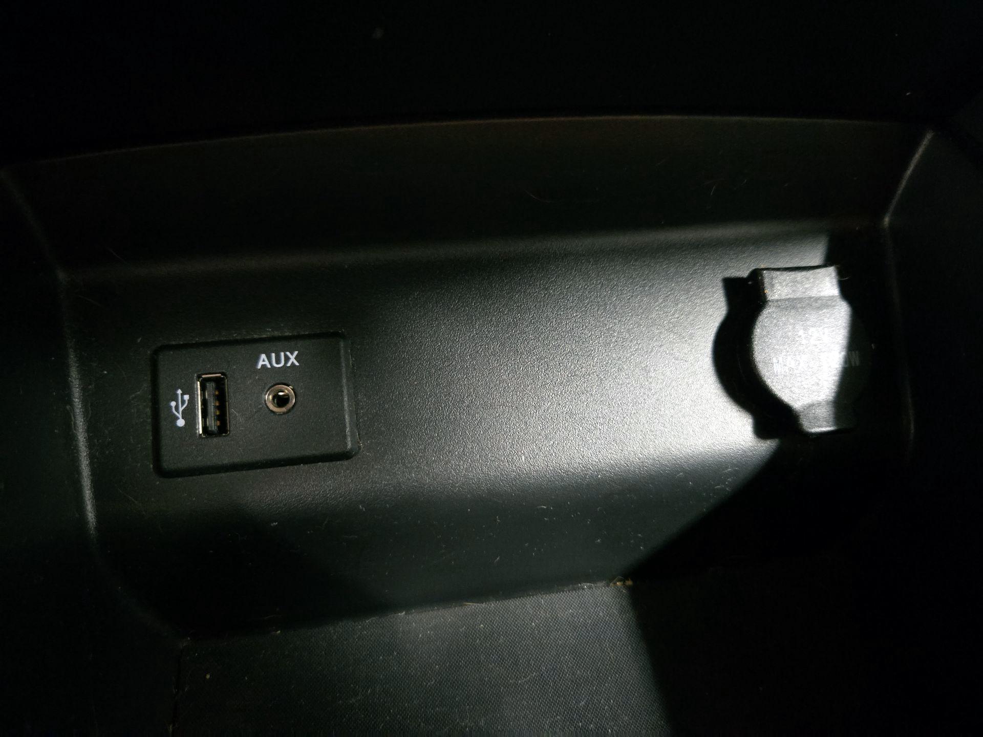 Thumbnail: 2016 Nissan Altima - 18