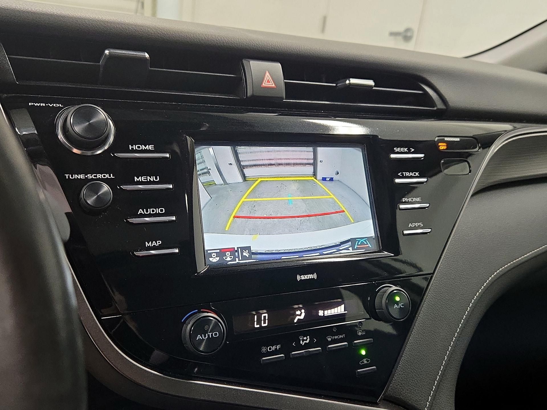 Thumbnail: 2020 Toyota Camry - 14