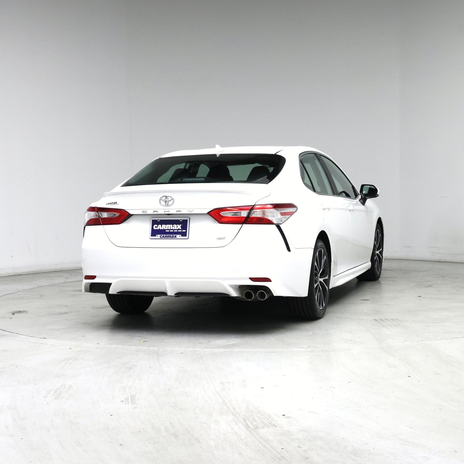 Thumbnail: 2020 Toyota Camry - 8