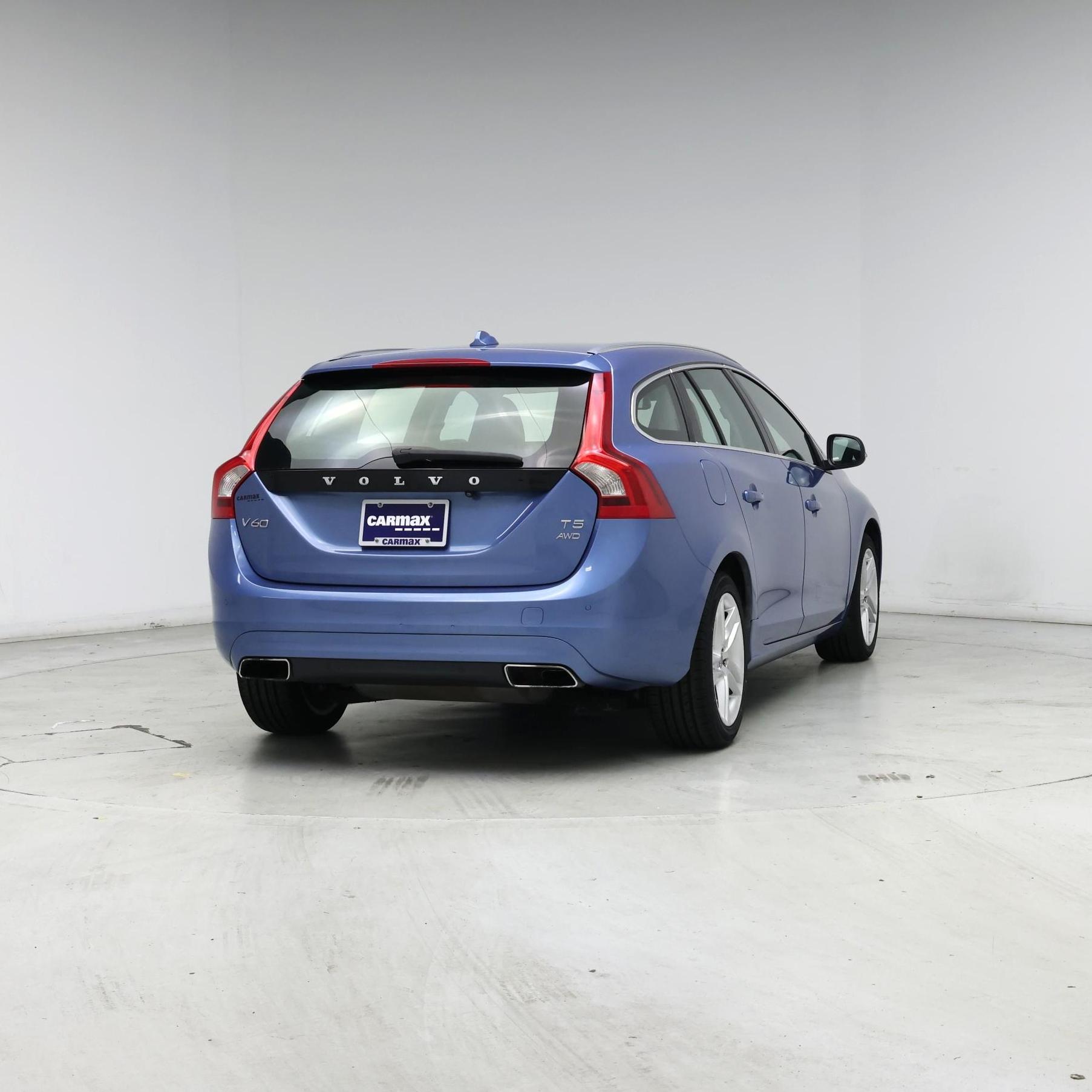 Thumbnail: 2015 Volvo V60 - 8