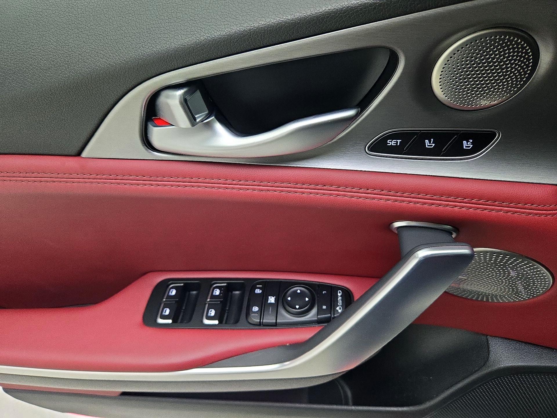 Thumbnail: 2019 Kia Stinger - 12