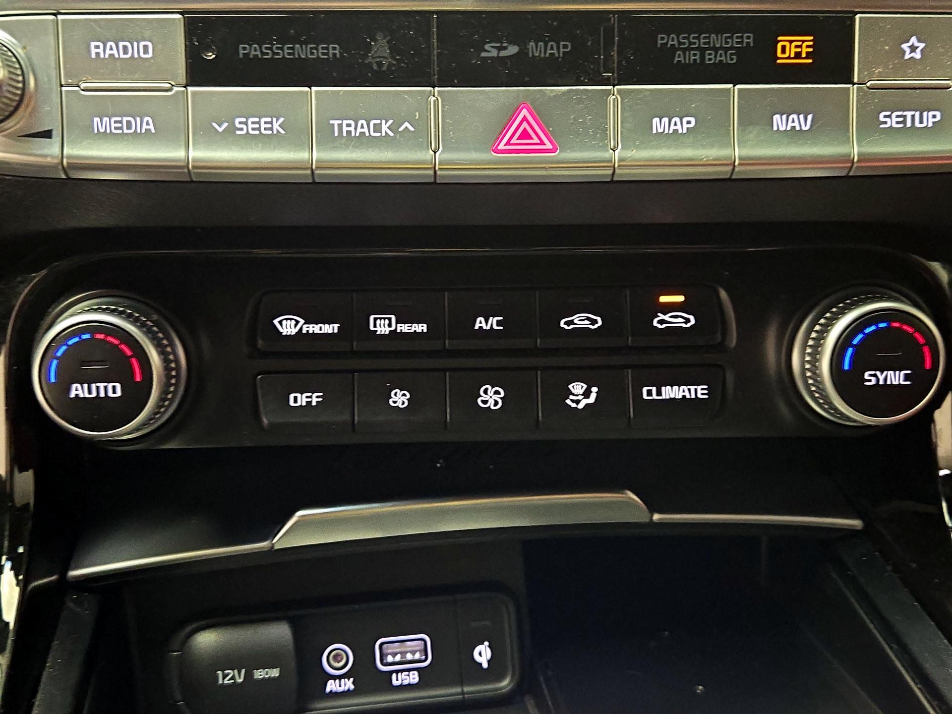 Thumbnail: 2019 Kia Stinger - 17