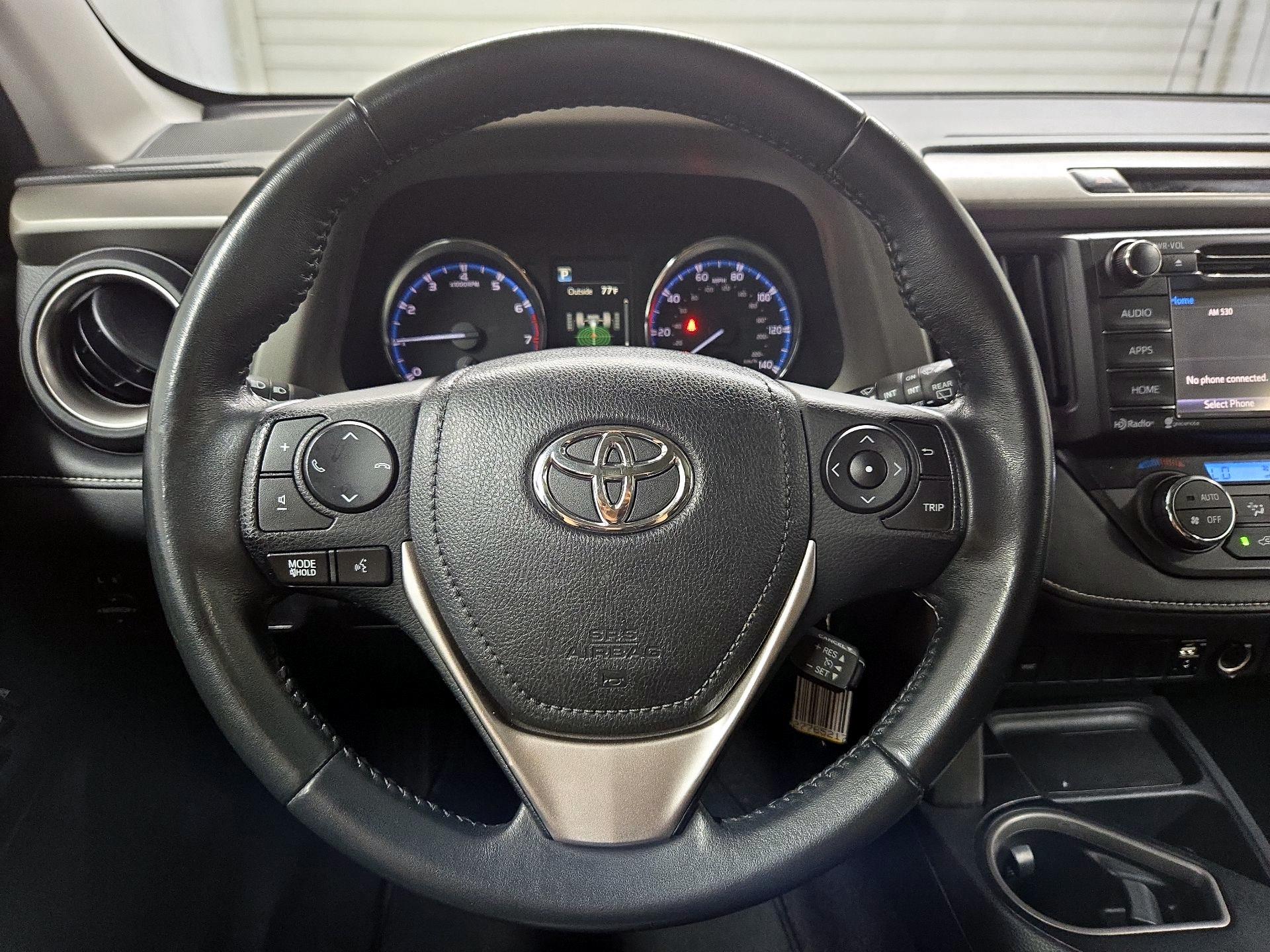 Thumbnail: 2016 Toyota RAV4 - 10