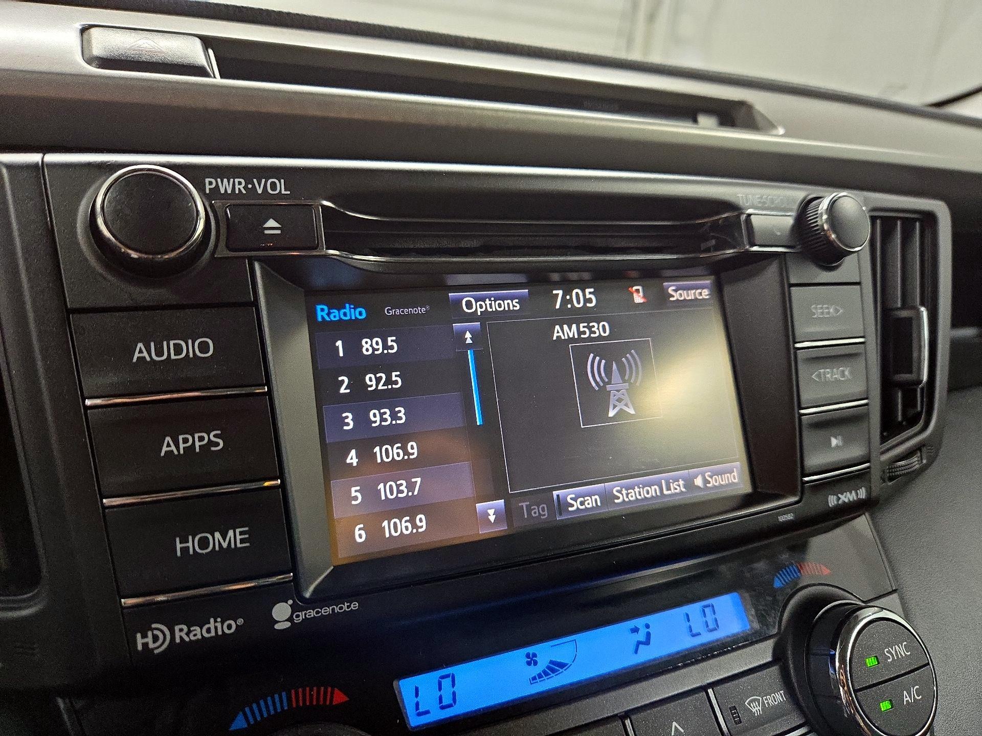 Thumbnail: 2016 Toyota RAV4 - 15