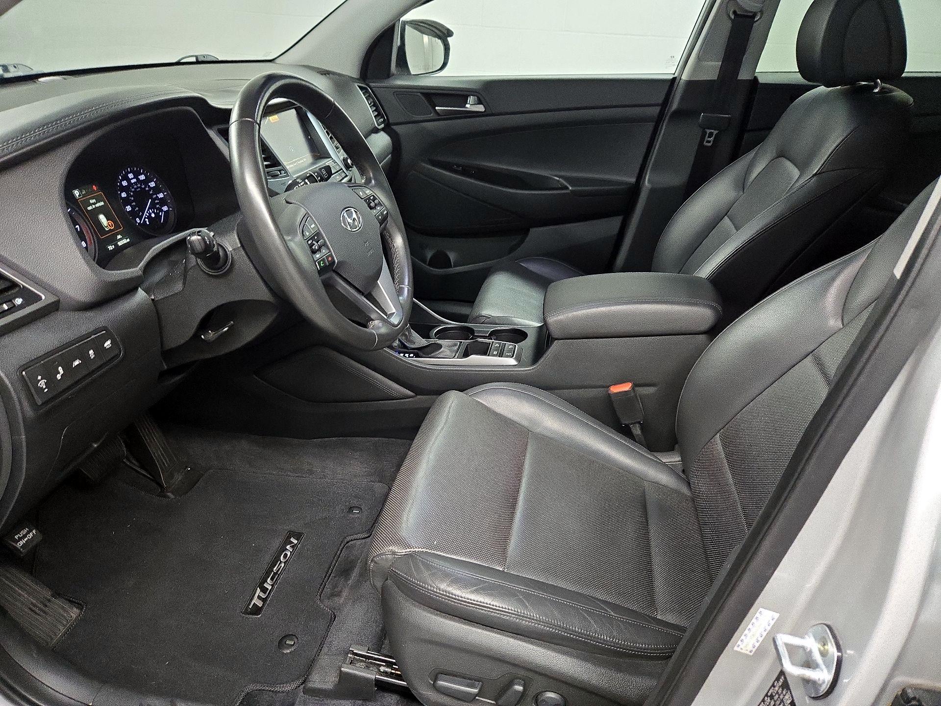 Thumbnail: 2016 Hyundai Tucson - 11