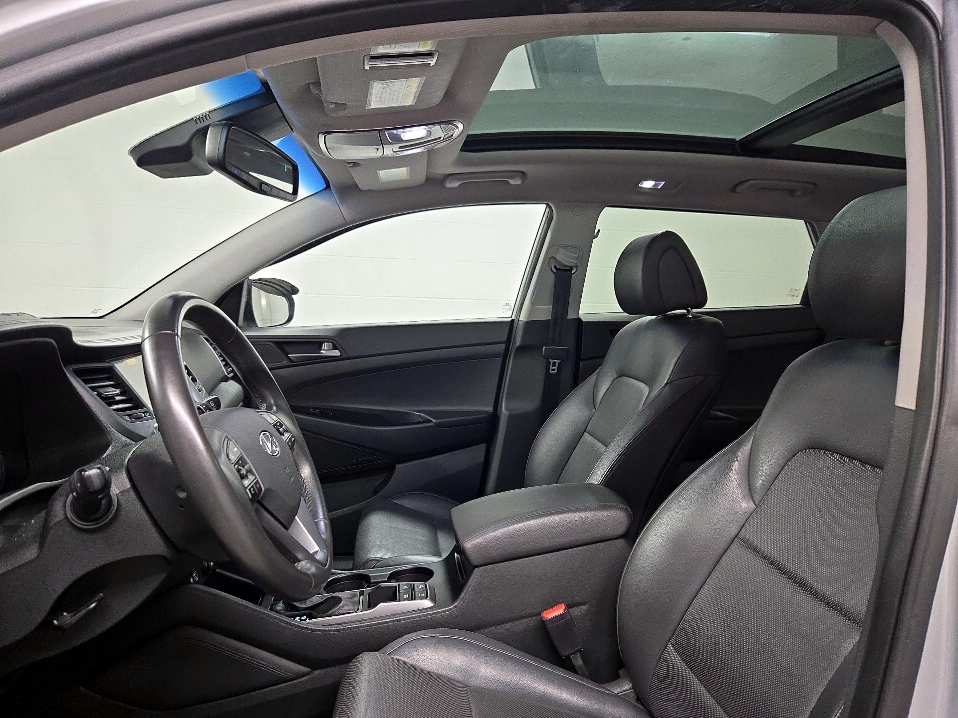 Thumbnail: 2016 Hyundai Tucson - 20