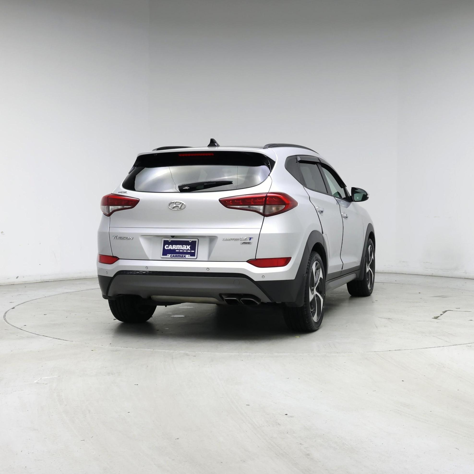 Thumbnail: 2016 Hyundai Tucson - 8