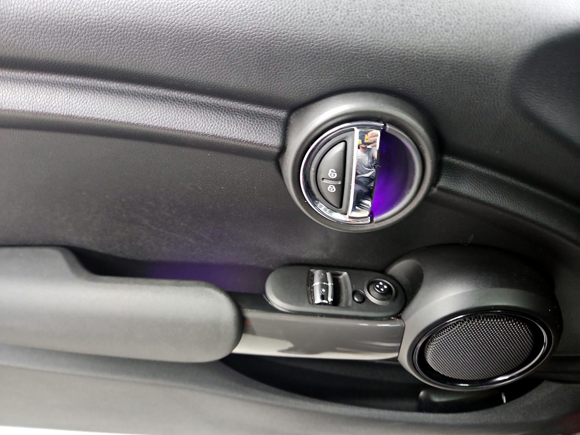 Thumbnail: 2020 MINI Cooper Hardtop - 12