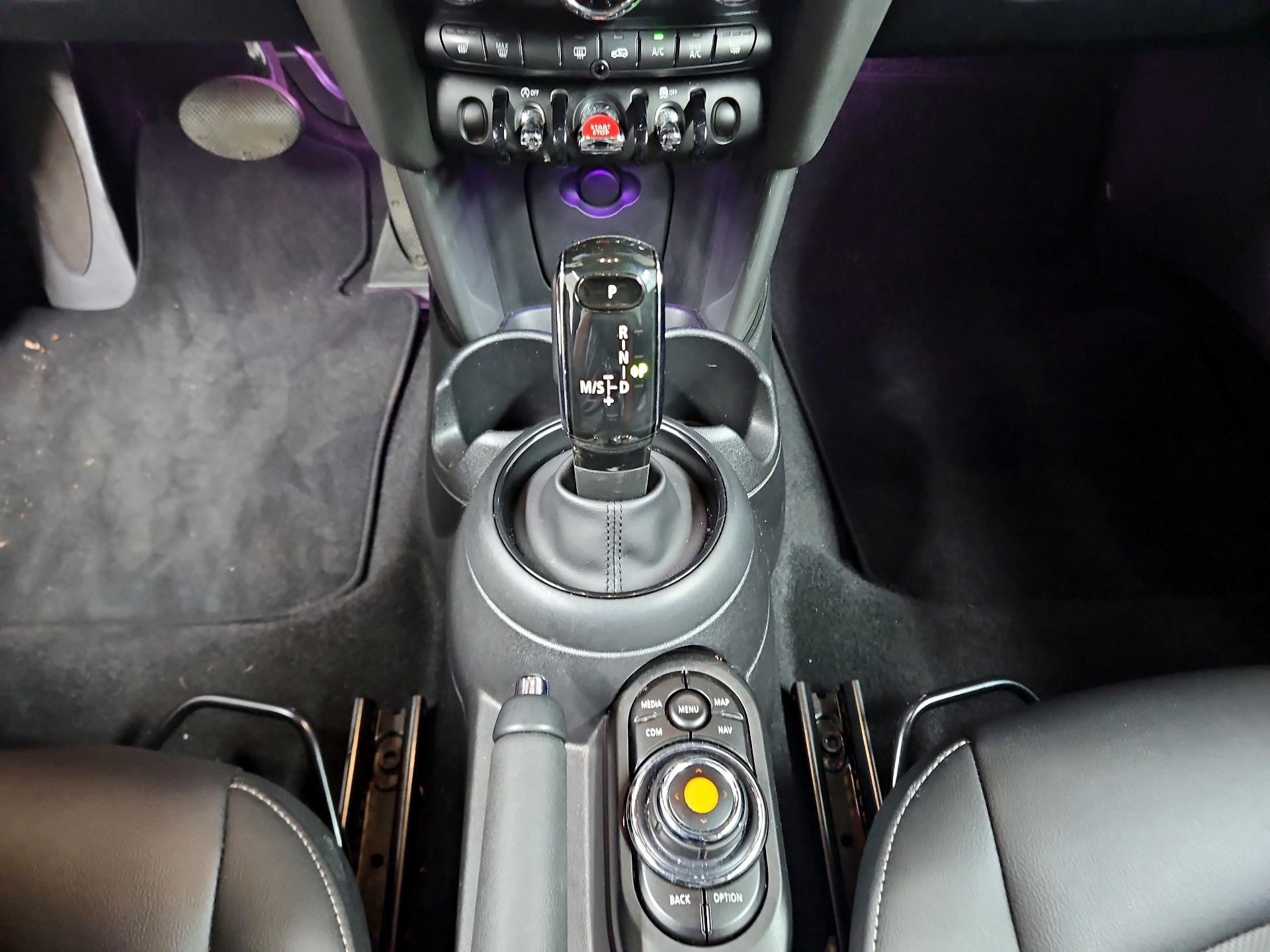 Thumbnail: 2020 MINI Cooper Hardtop - 18