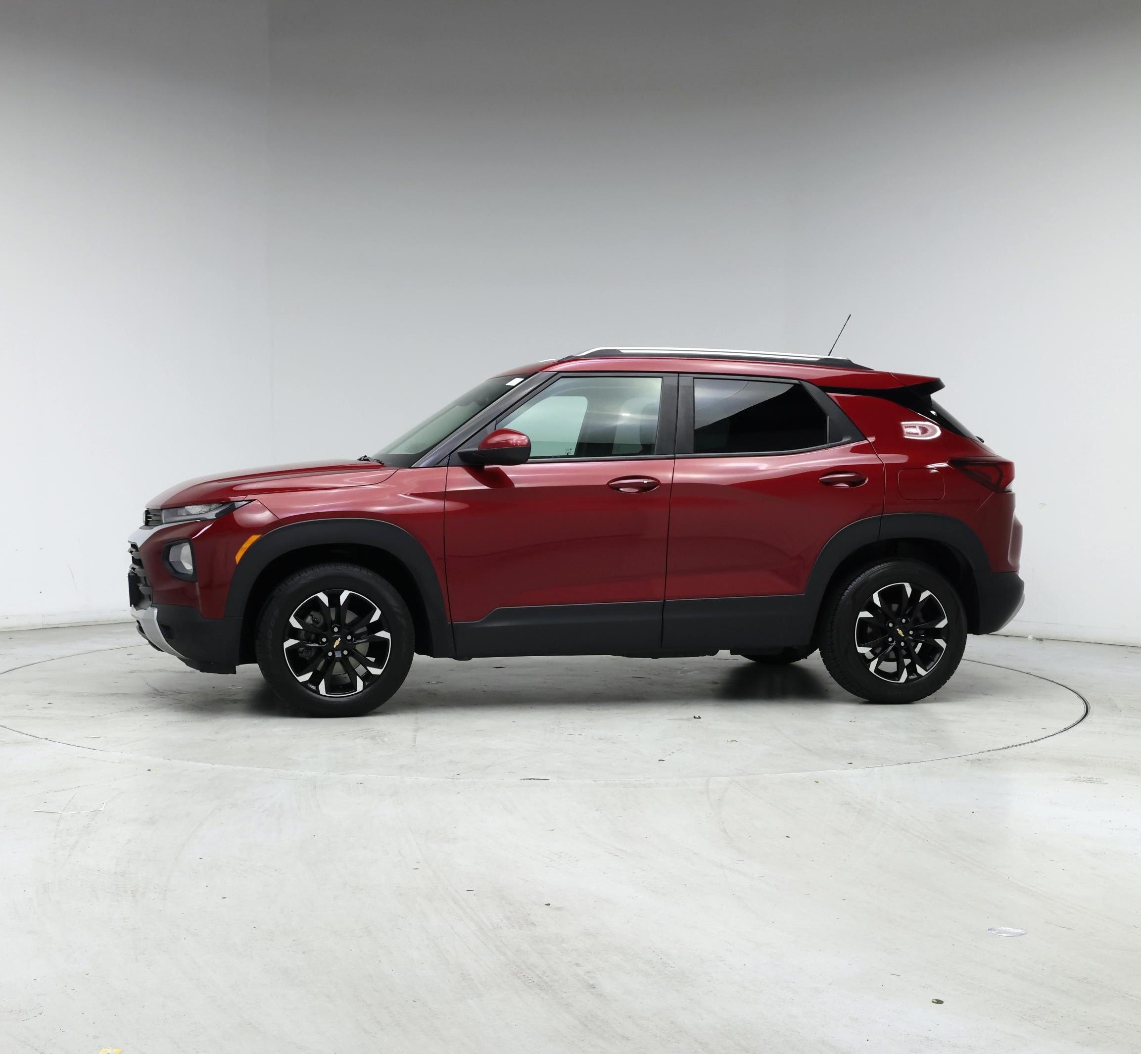 Thumbnail: 2021 Chevrolet TrailBlazer - 3