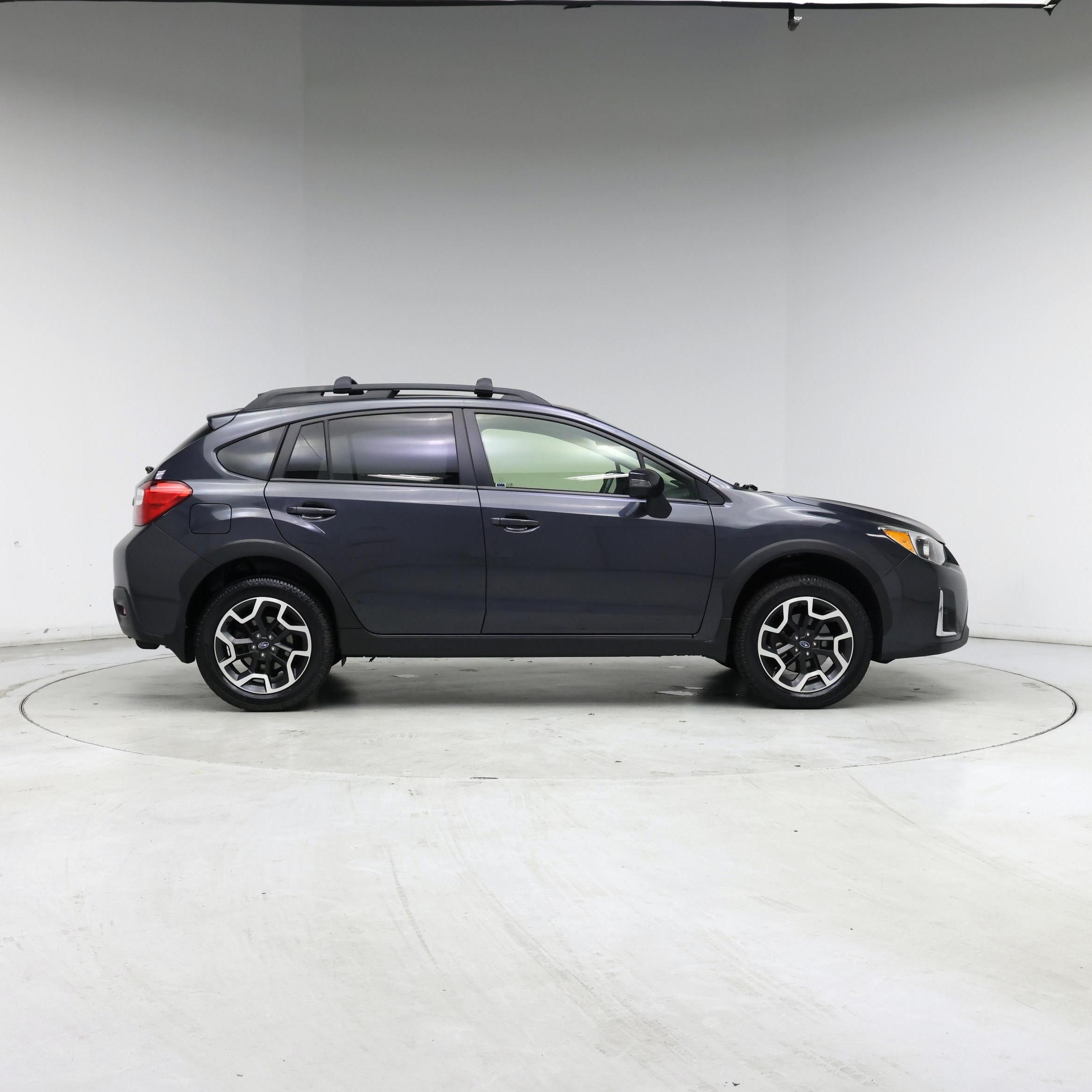 Thumbnail: 2017 Subaru Crosstrek - 7