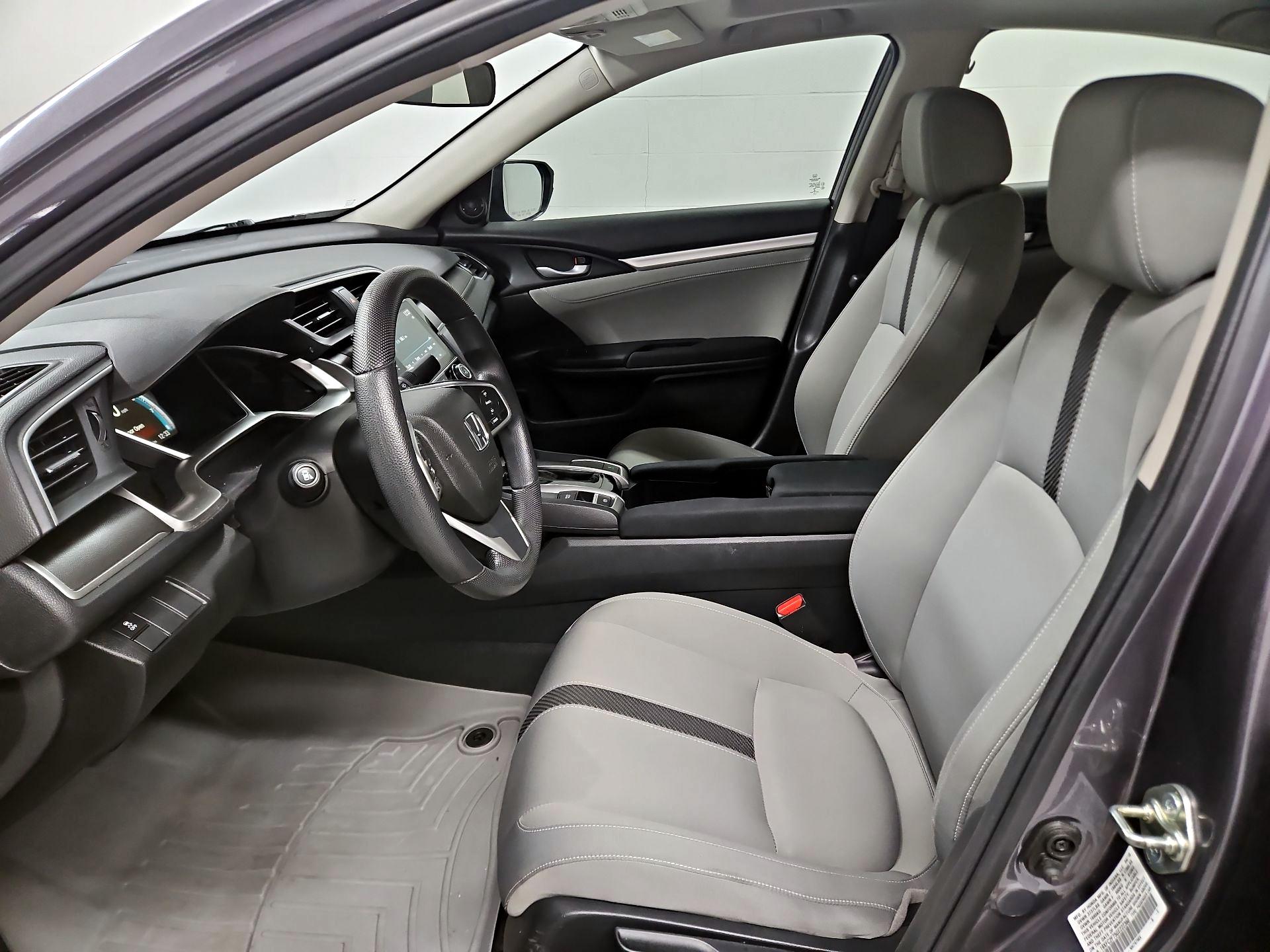 Thumbnail: 2016 Honda Civic - 11