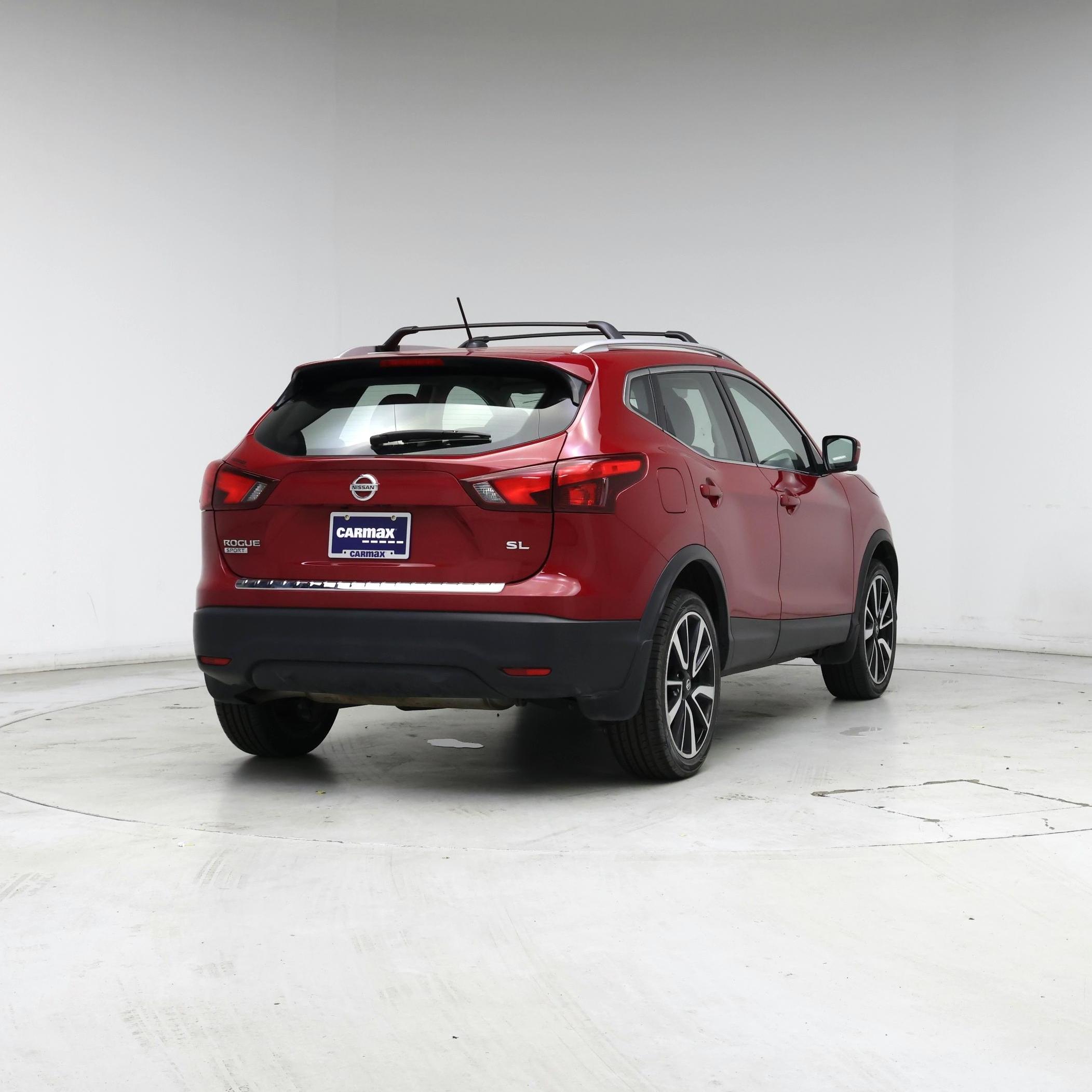 Thumbnail: 2017 Nissan Rogue Sport - 8