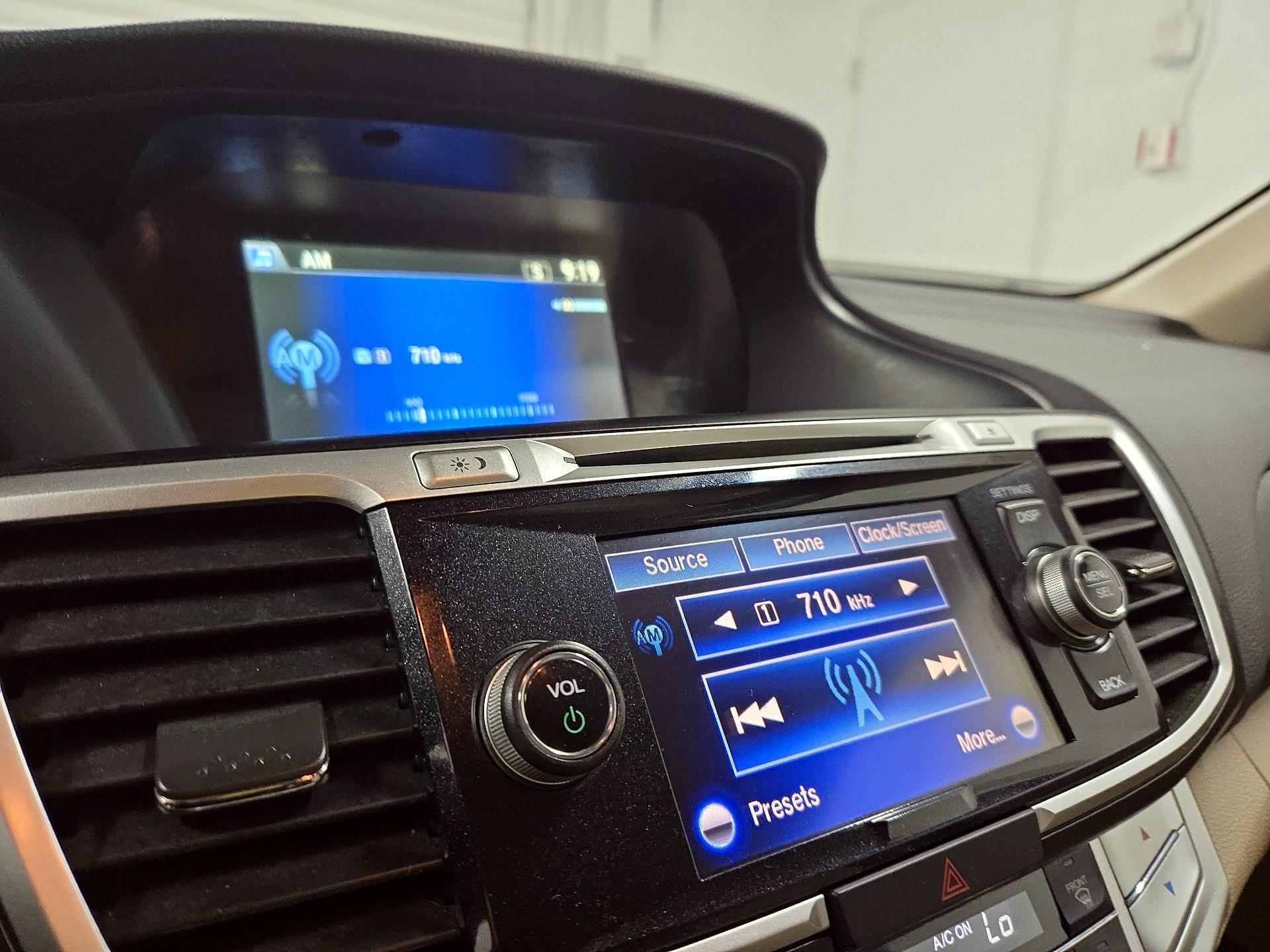 Thumbnail: 2013 Honda Accord - 15