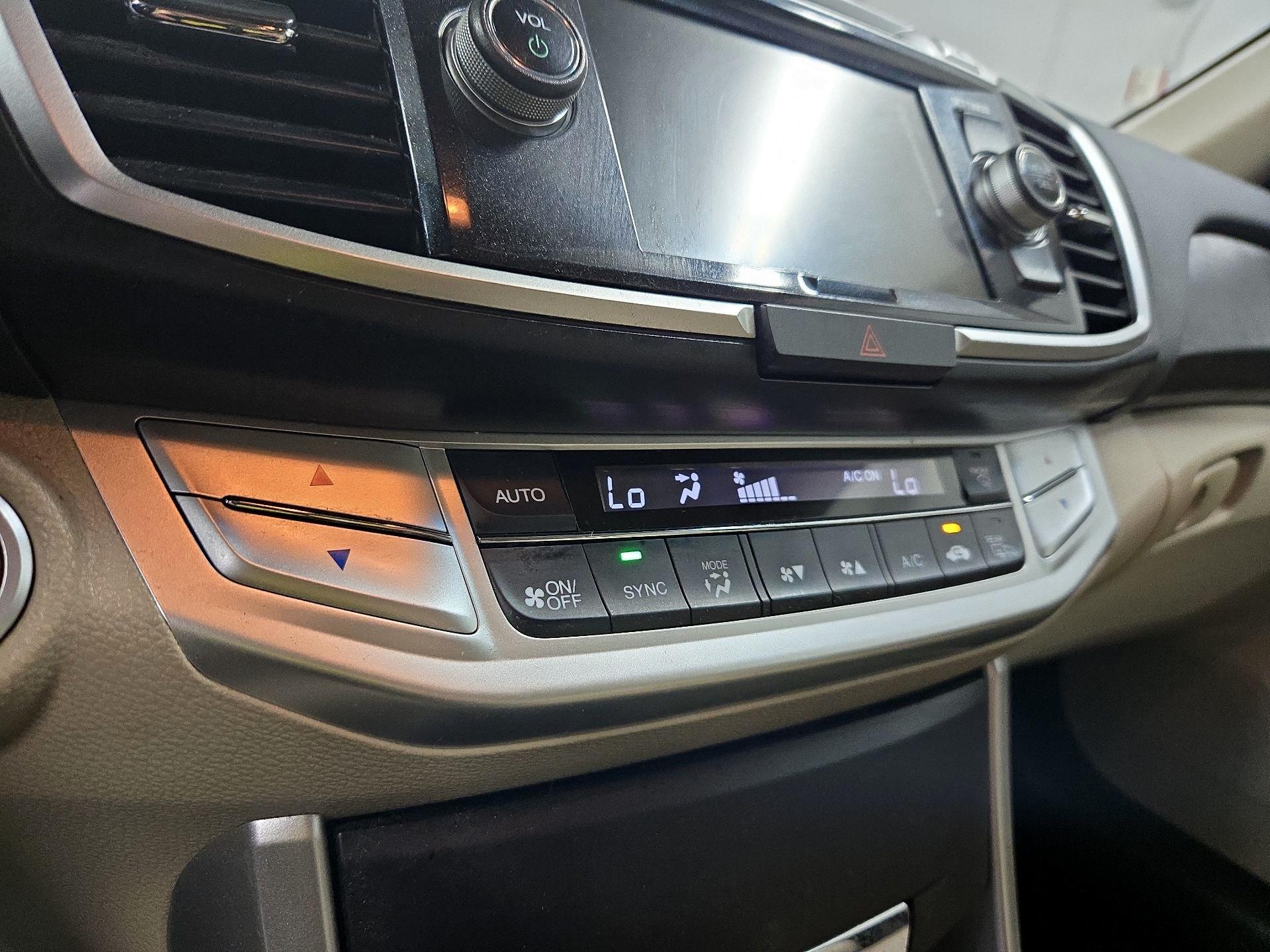 Thumbnail: 2013 Honda Accord - 16