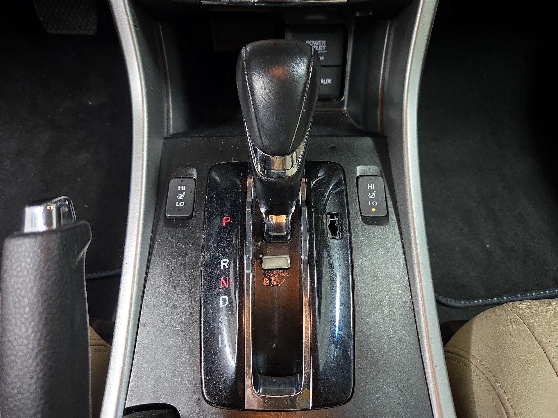 Thumbnail: 2013 Honda Accord - 17