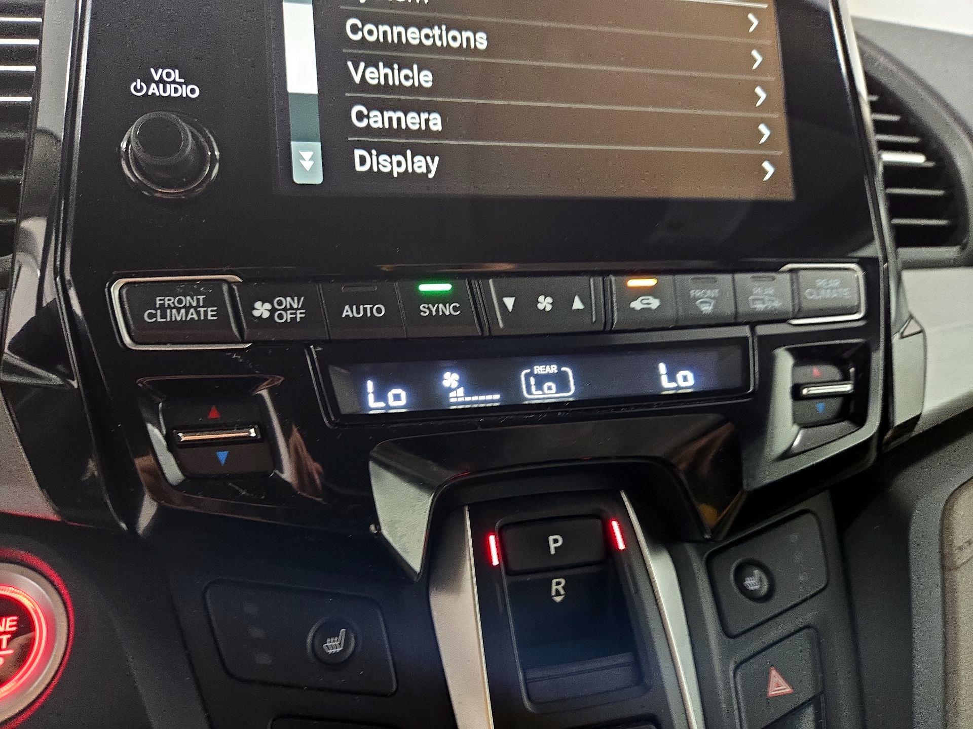 Thumbnail: 2022 Honda Odyssey - 16