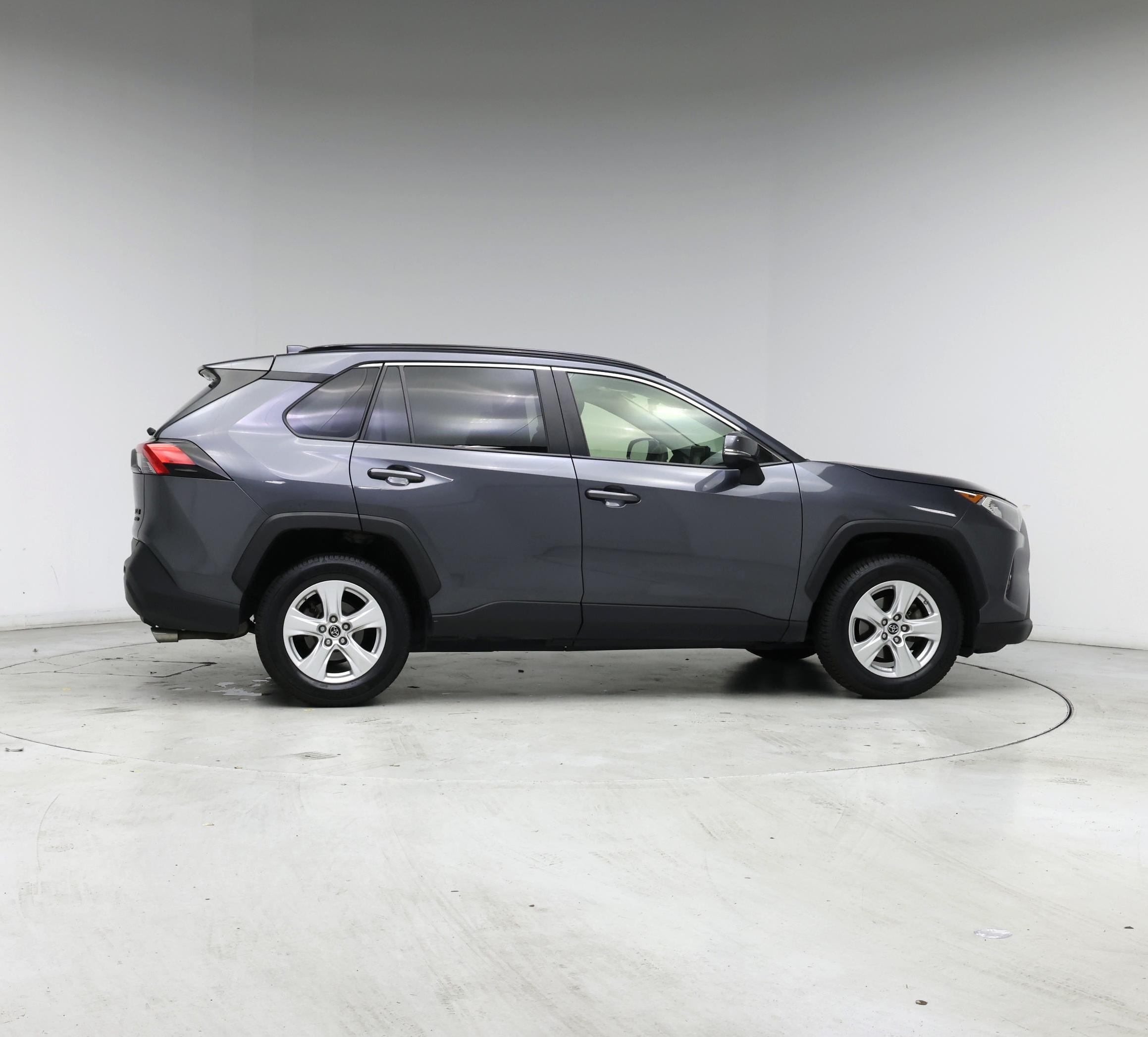 Thumbnail: 2019 Toyota RAV4 - 7