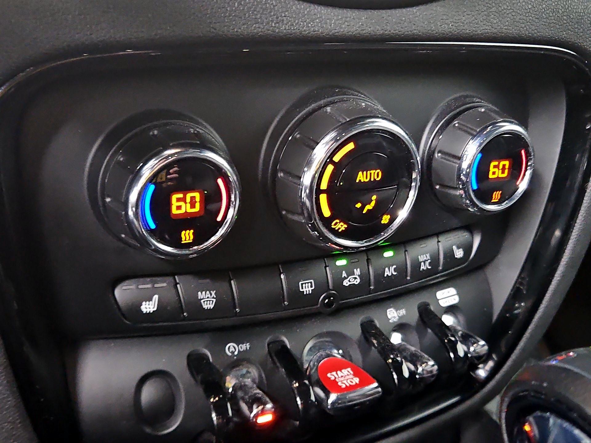 Thumbnail: 2019 MINI Cooper Clubman - 16